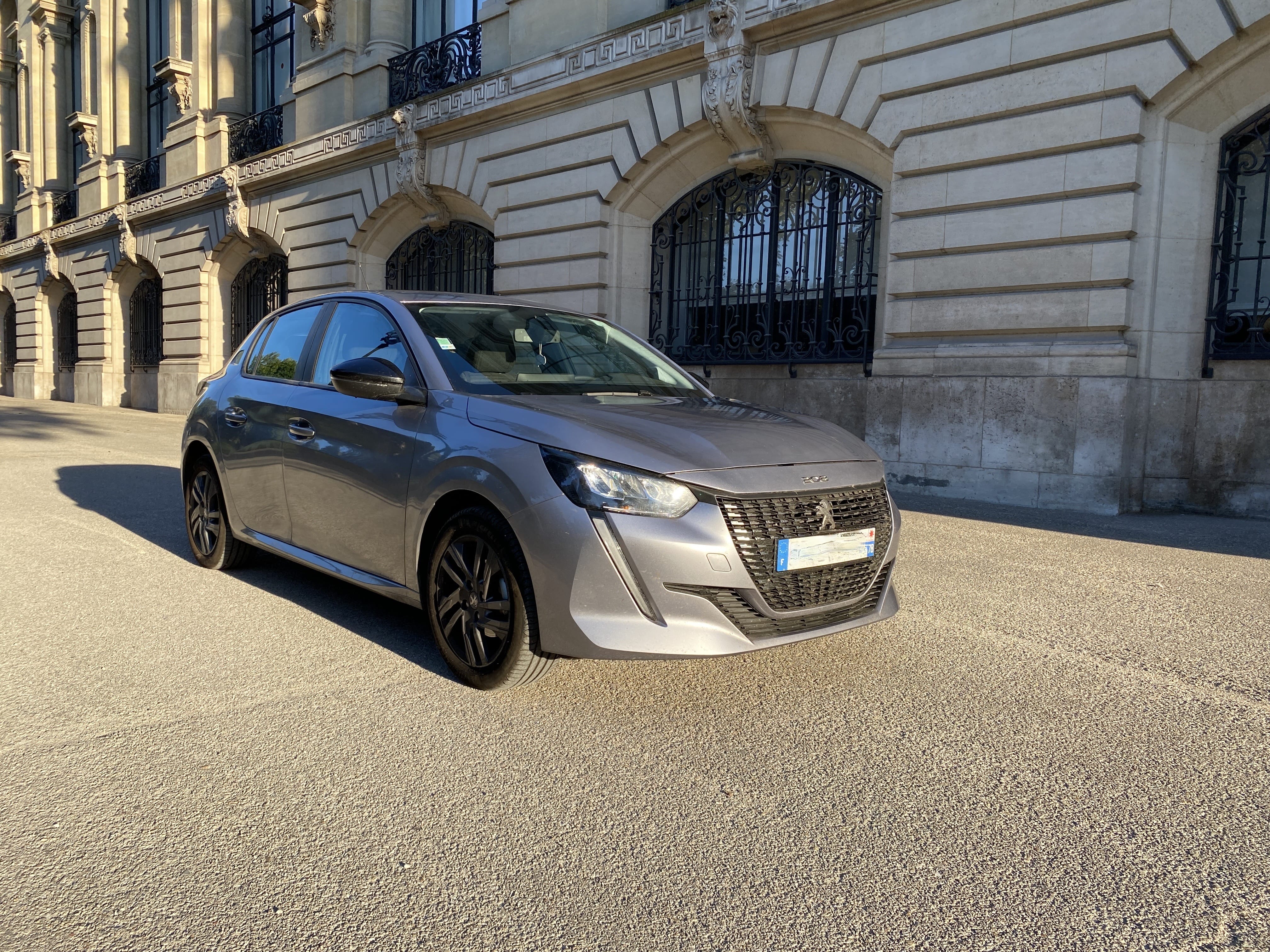 Peugeot 208 avec Climatisation