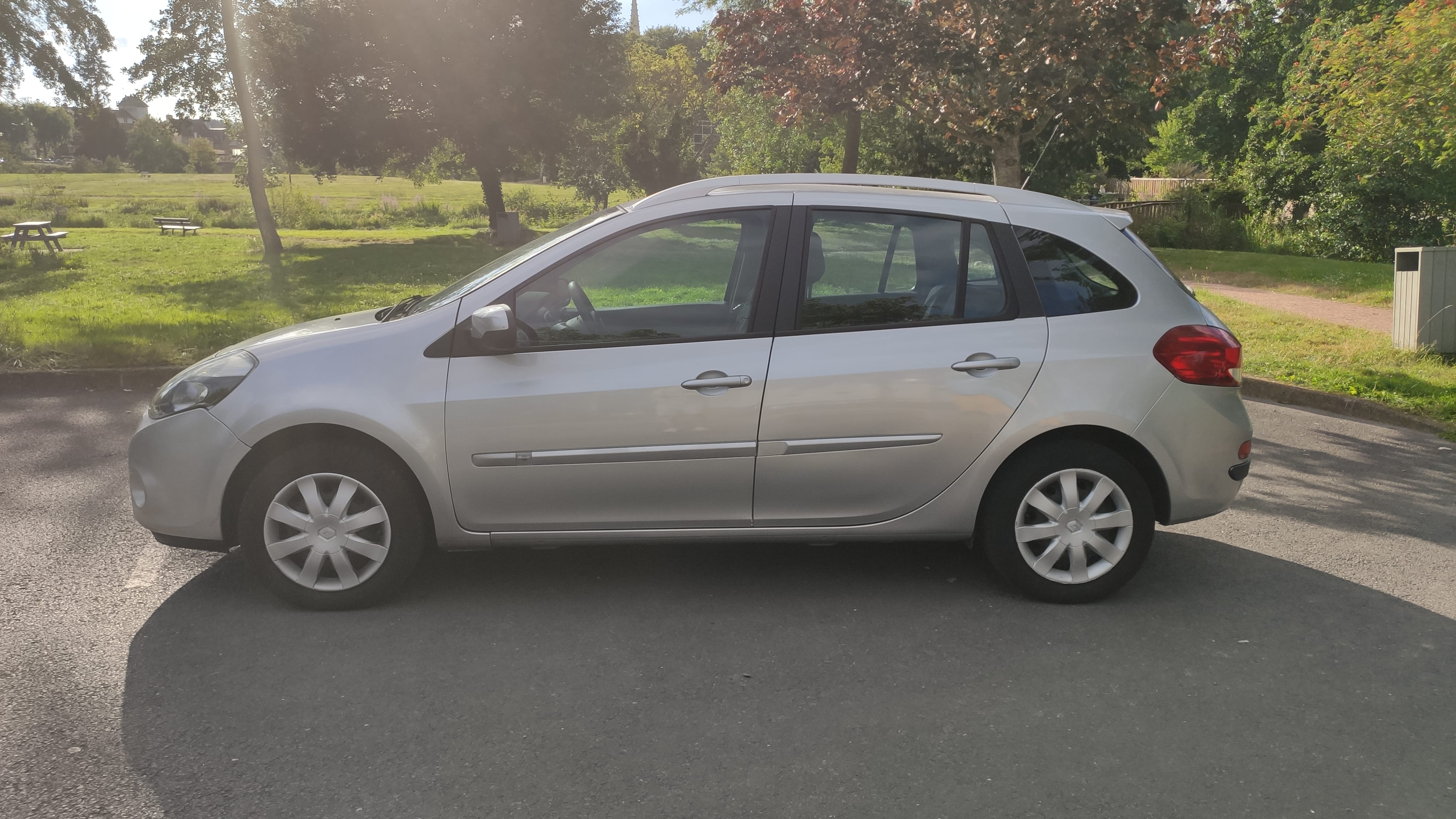 Renault Clio Estate avec Climatisation