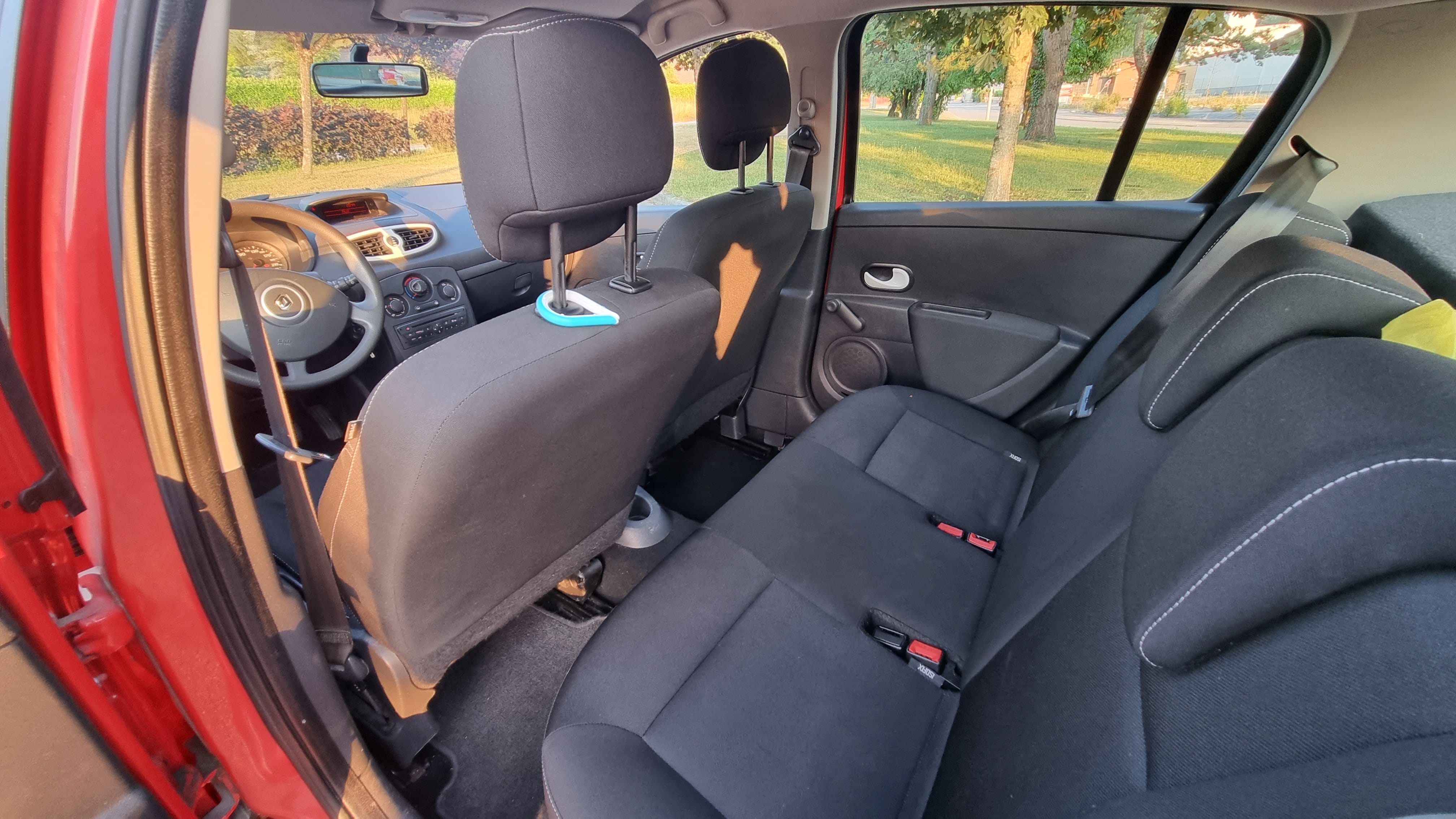 Renault Clio 1.2 75cv Yahoo