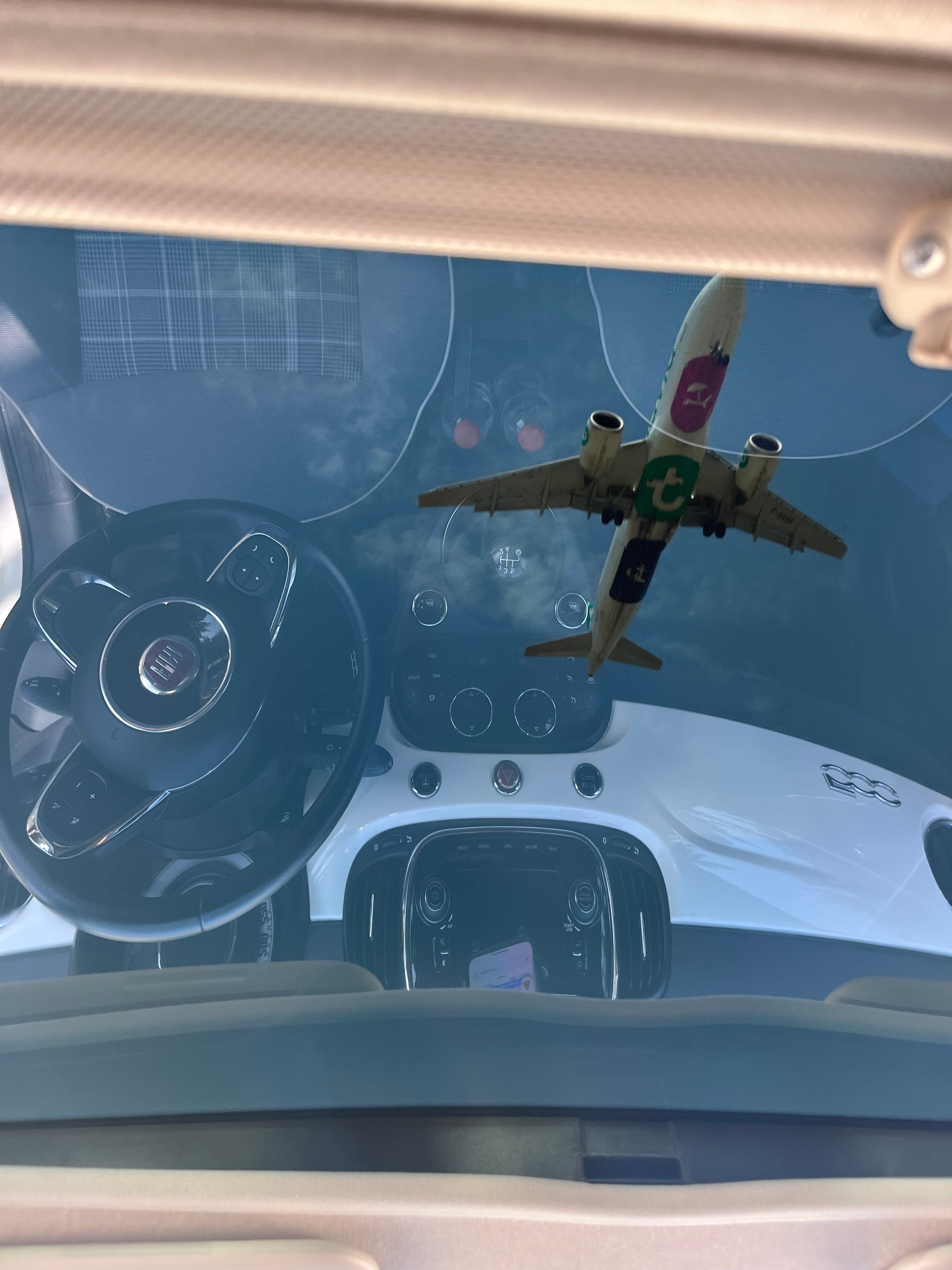 Fiat 500 Lounge with USB charging ports