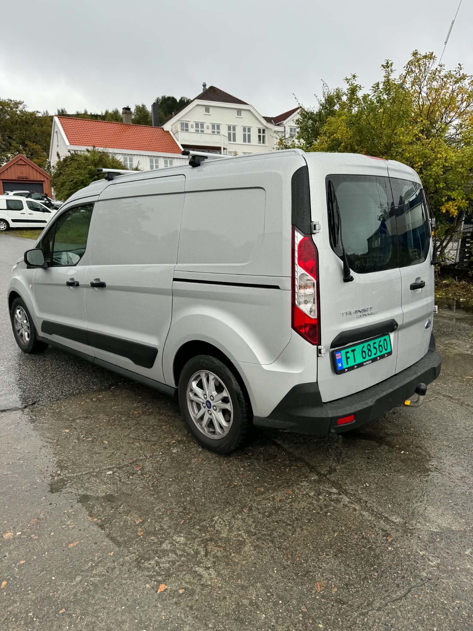 Ford Transit Connect med Bilradio