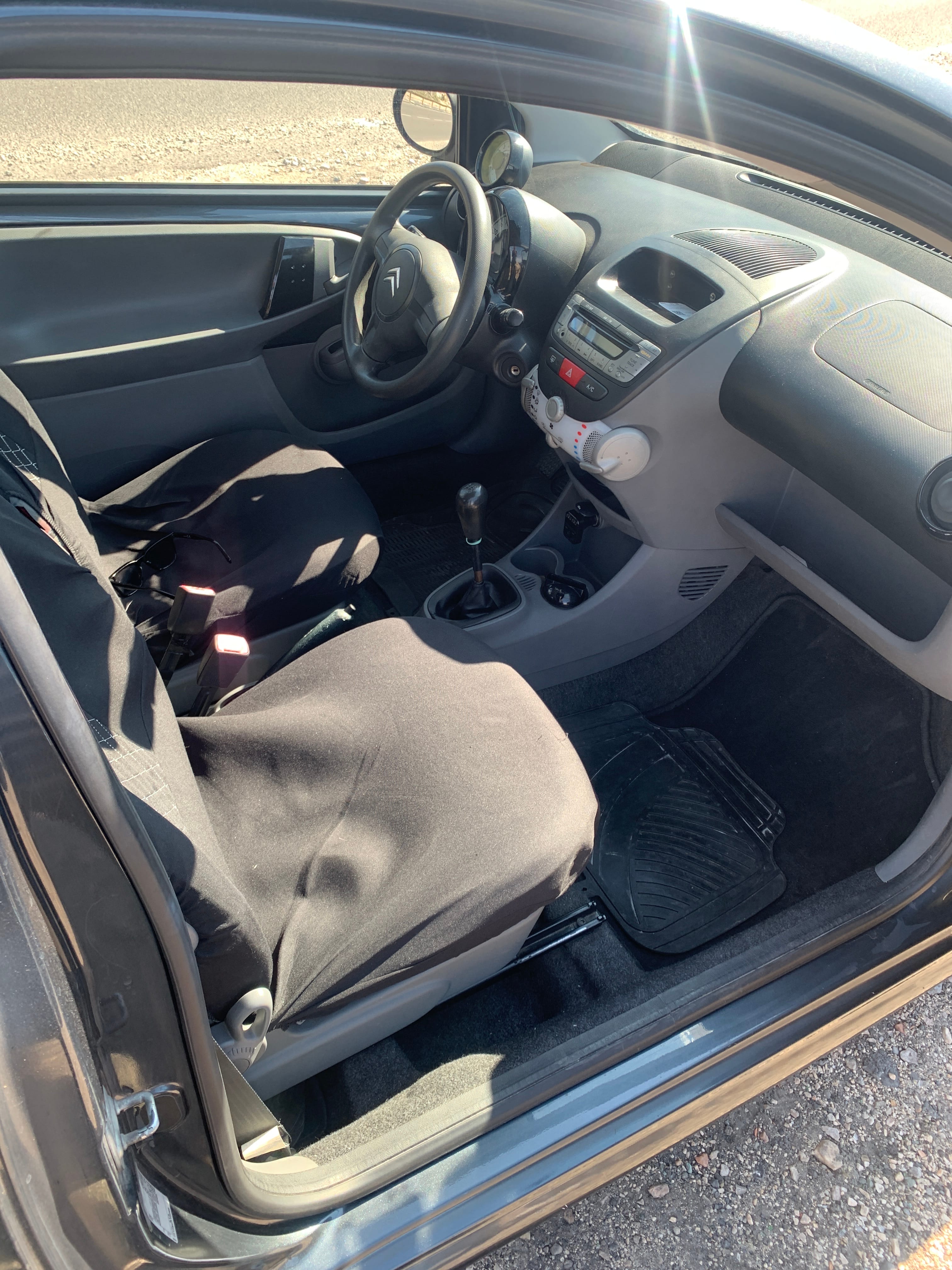 Citroen C1 Petite citadine 1.0 vtti essence très économique avec Audio Bluetooth