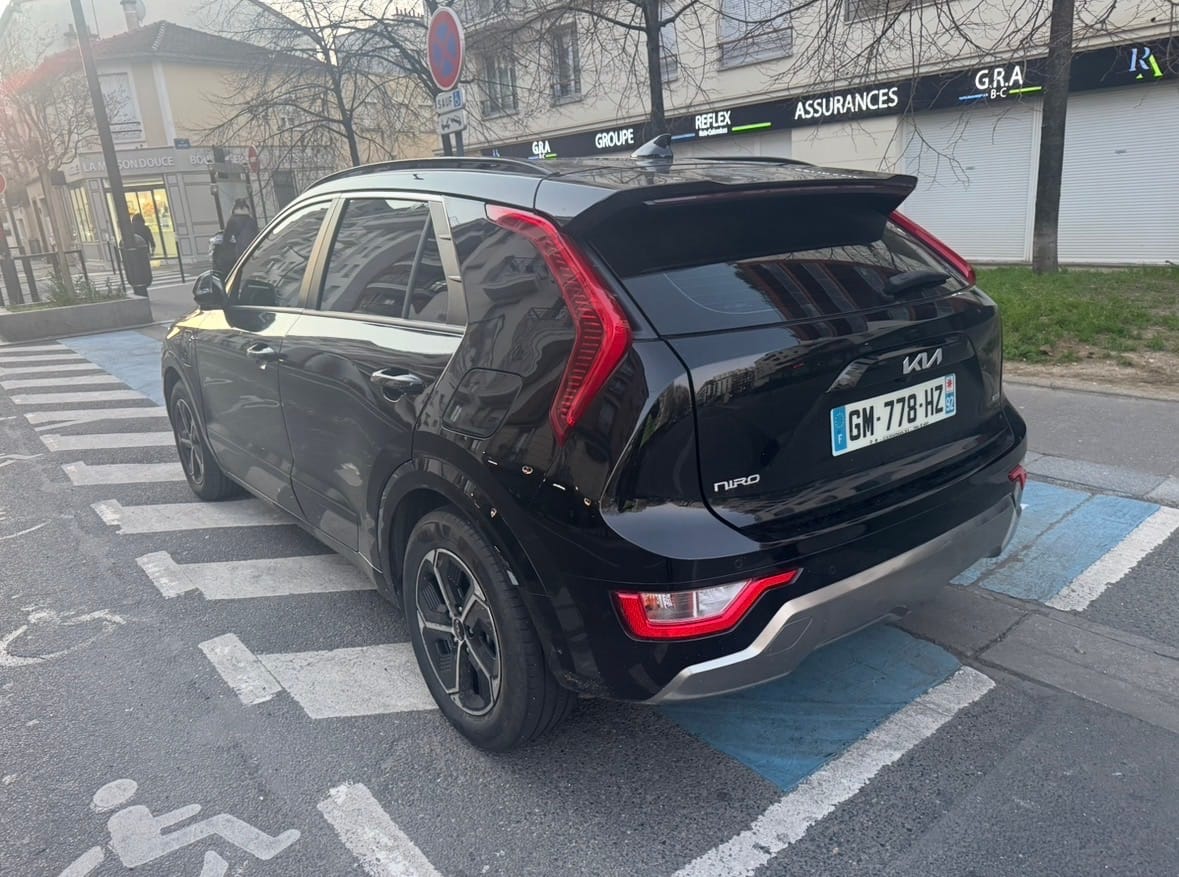 Kia Niro Hybride avec Climatisation