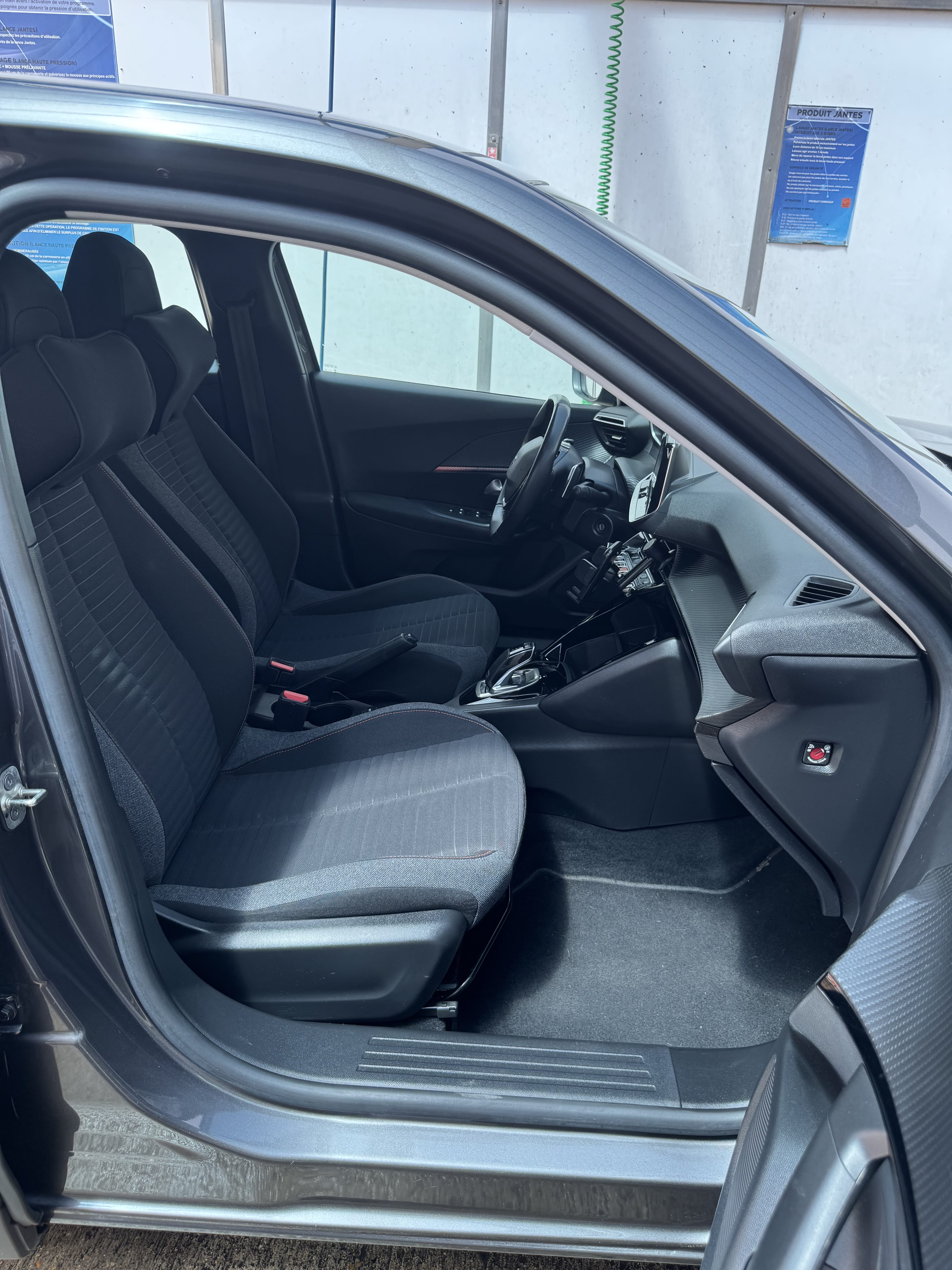 Peugeot 2008 avec Port USB