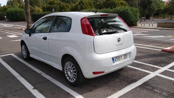 Fiat Punto 1.2 c.c. 8v 69 cv con Silla infantil