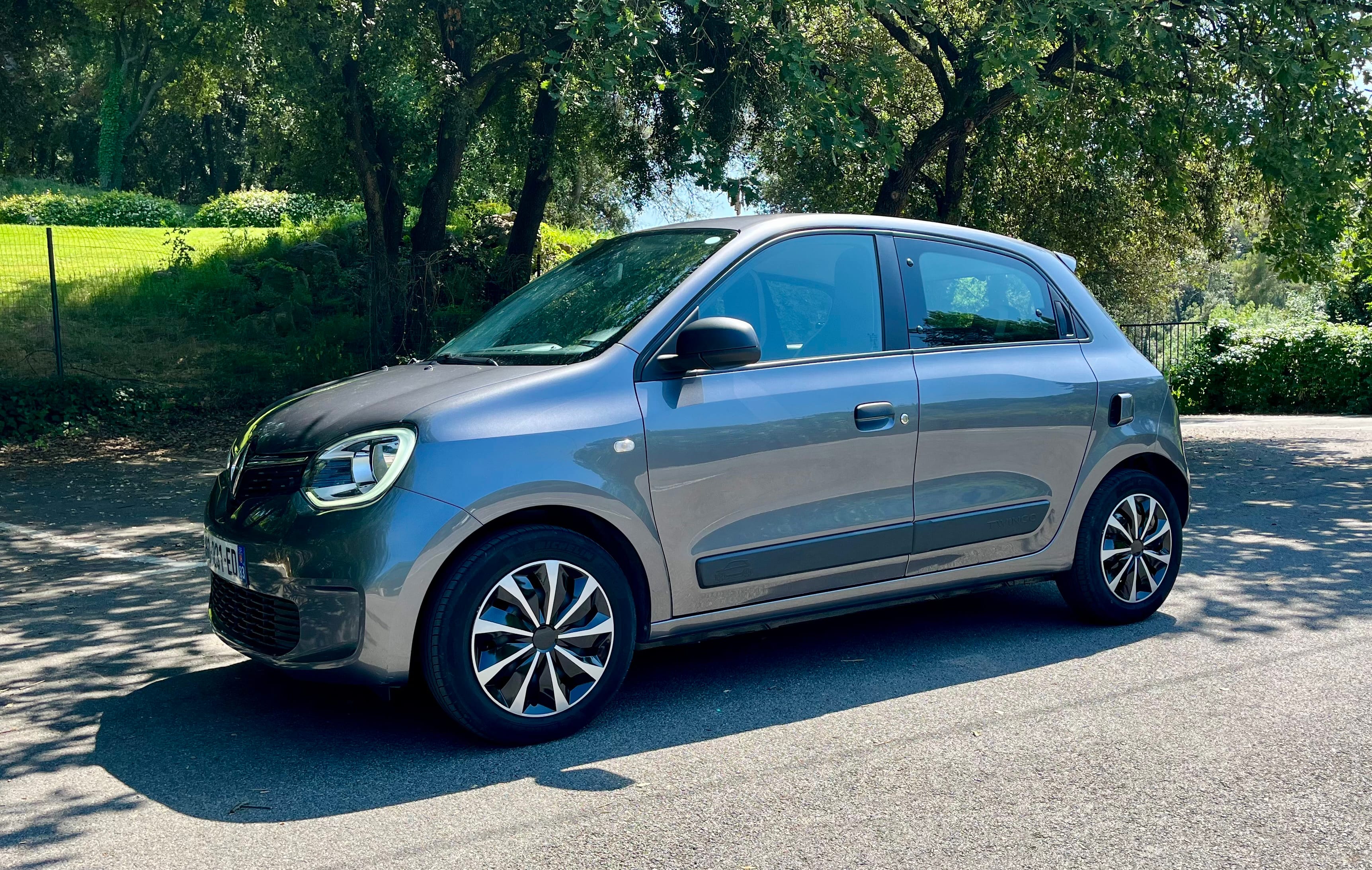 Renault Twingo III, 2021, Essence 98