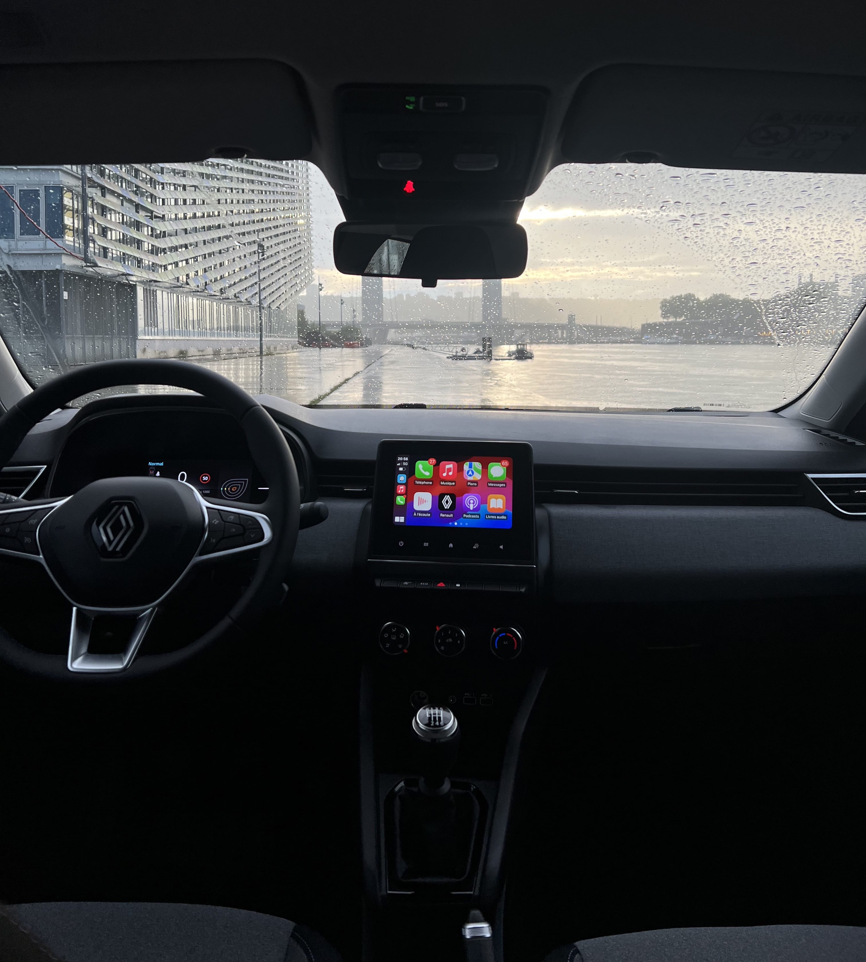 Renault Clio avec Entrée audio / iPod