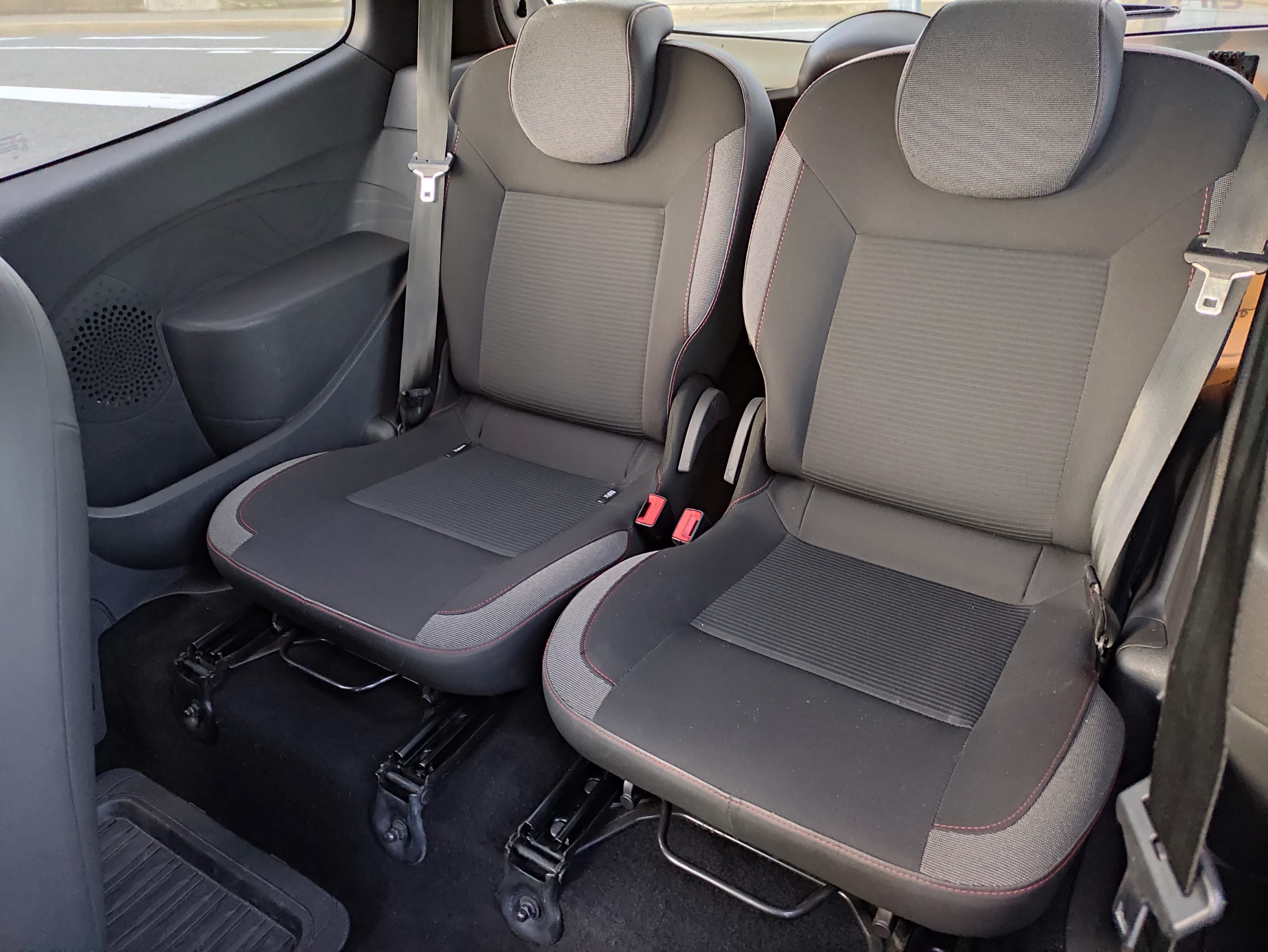 Renault Twingo Essence SP 98 avec Pneus neige