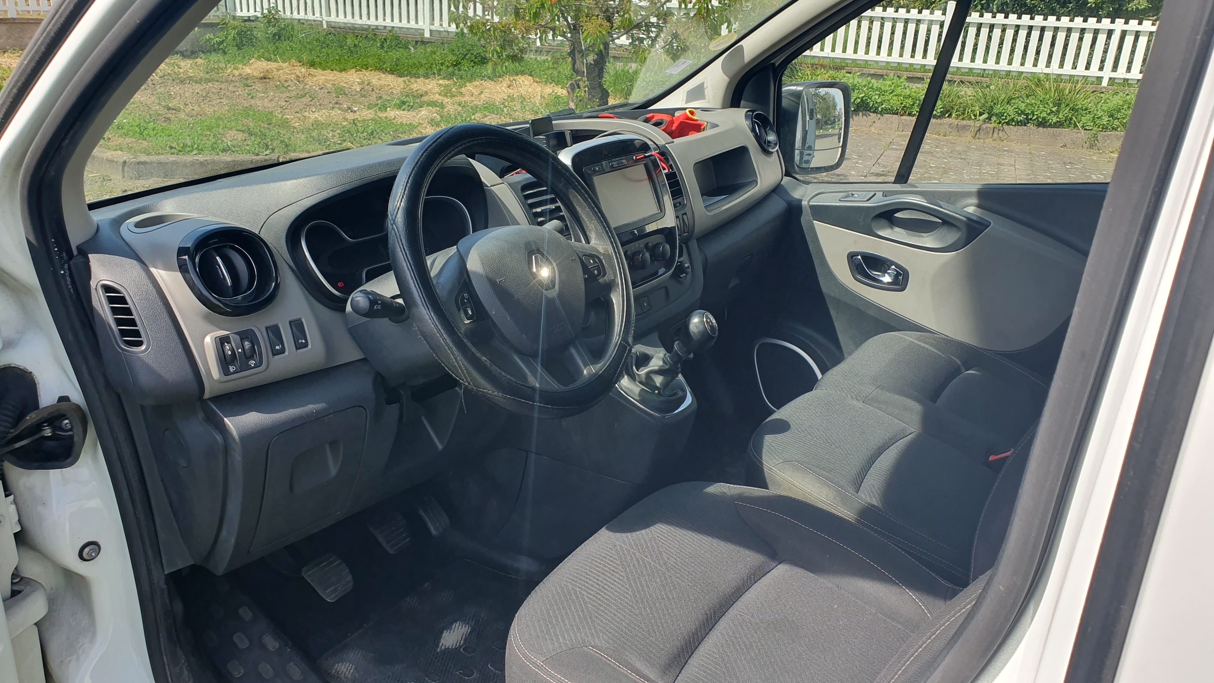 Renault Trafic L1H1 Radar de Recul avec GPS