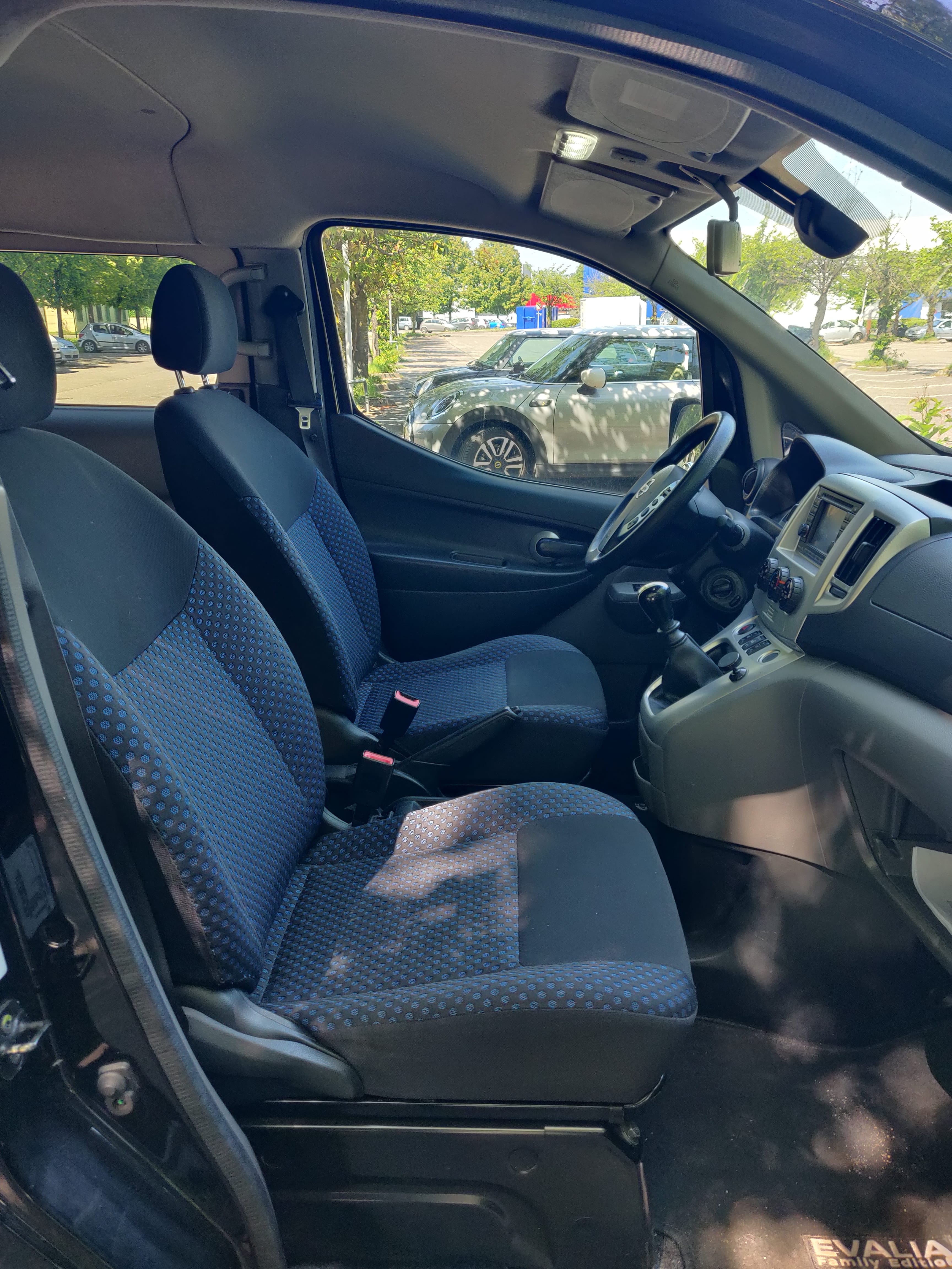 Nissan NV200 Combi