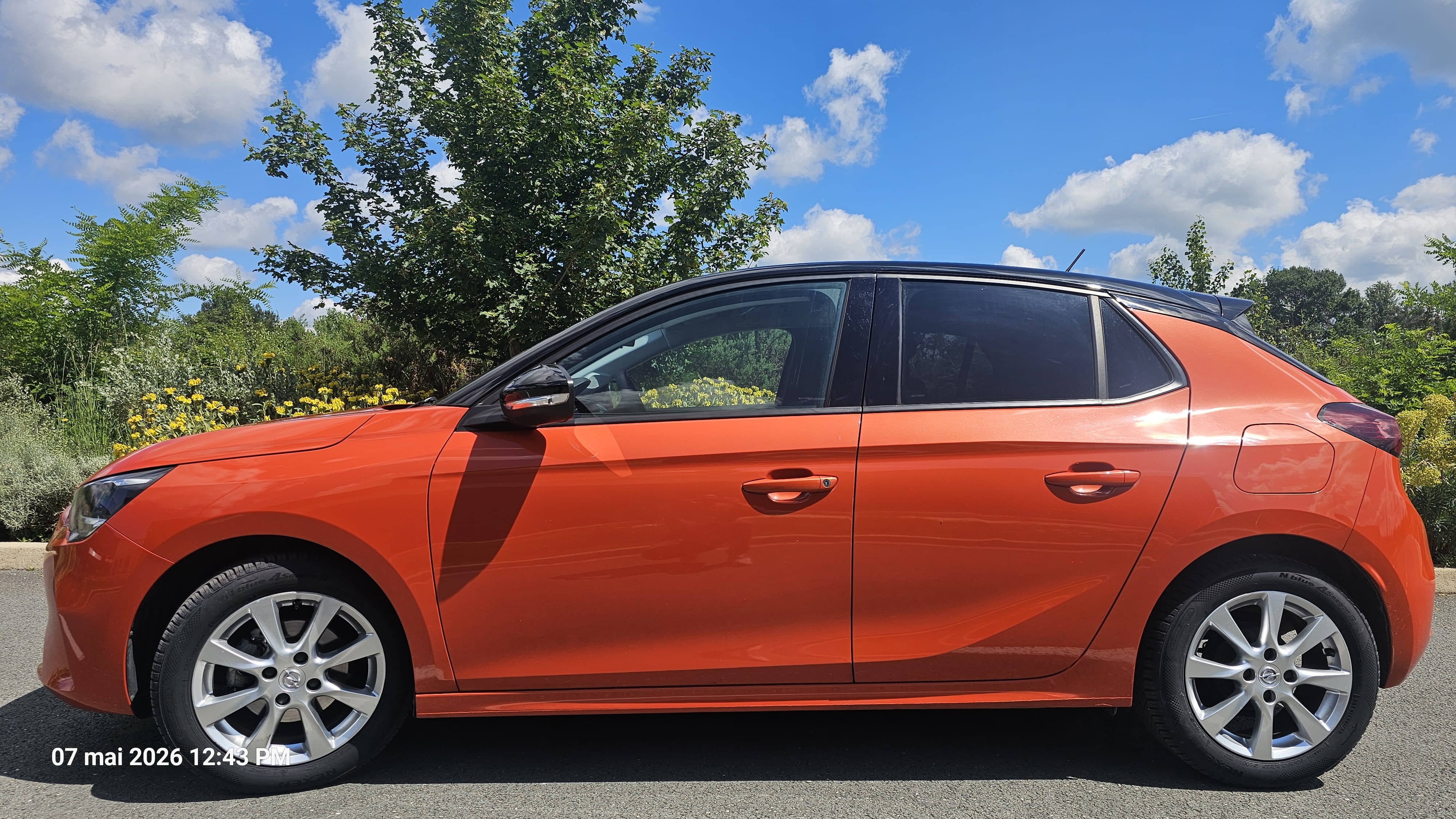 Opel Corsa Opel Corsa 2022 – Autonome 24h/24 | Parking inclus avec Climatisation