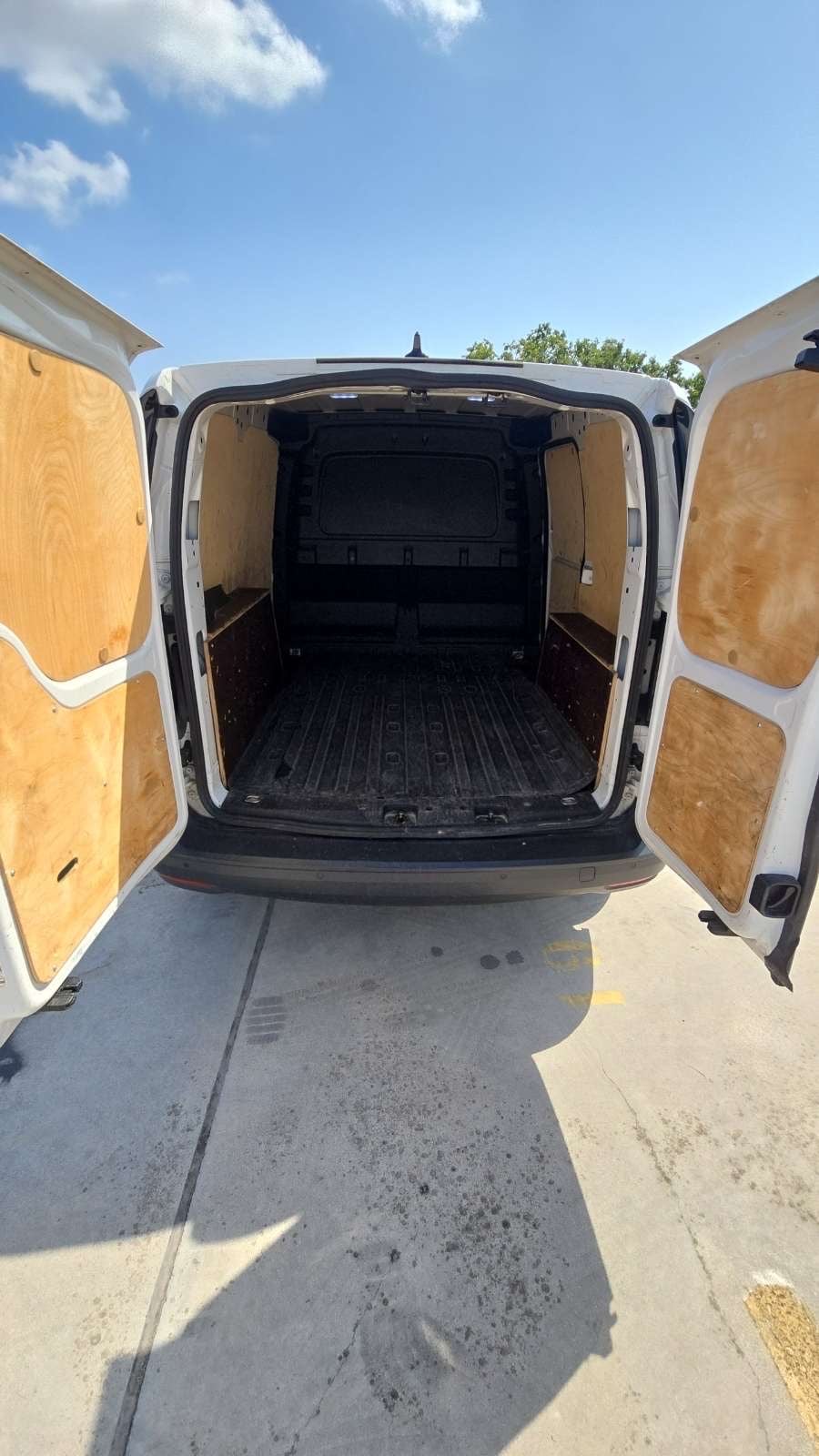 Volkswagen Caddy avec GPS