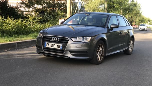 Audi A3 Sportback Louez l’Audi A3 TDI – Sportivité, Confort & Économie à Bordeaux !