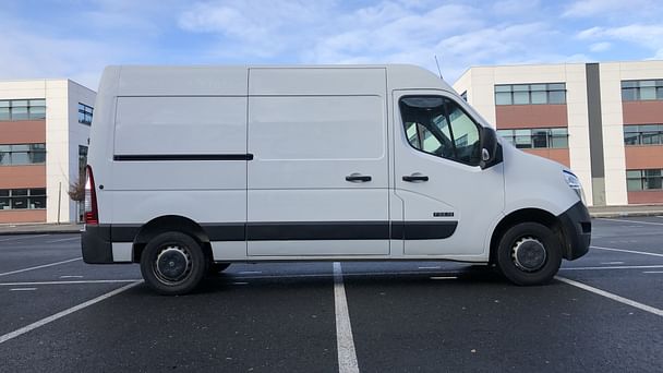 Nissan NV400 (Réf CP094) L2H2 GRAND CONFORT 2.3 dci 125 ch Pessac / Canéjan avec Climatisation