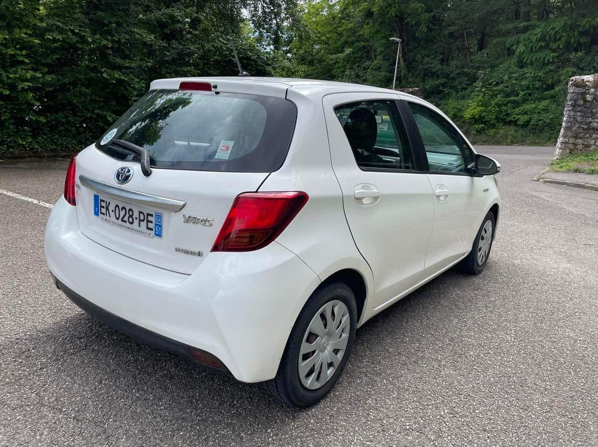 Toyota Yaris Hybride avec GPS