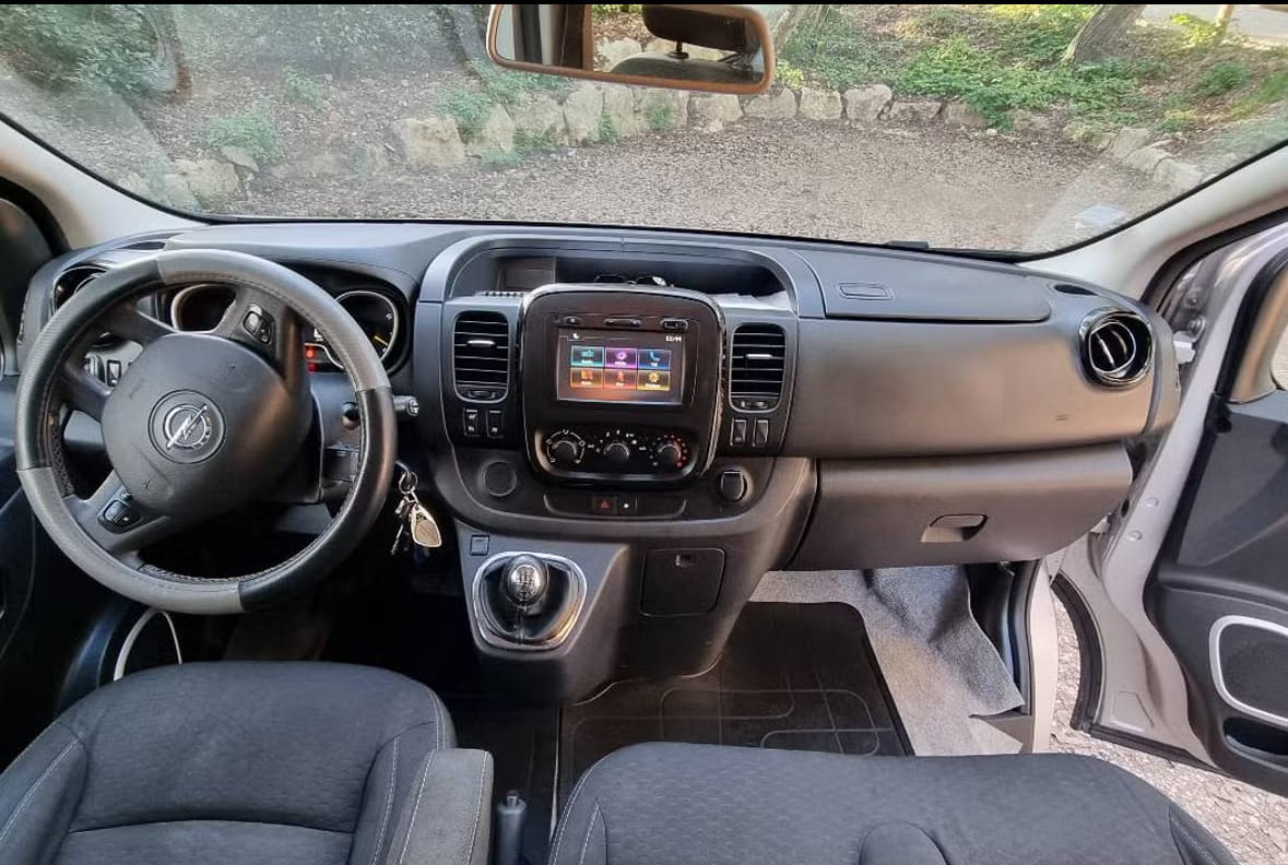 Opel Vivaro con Aire acondicionado