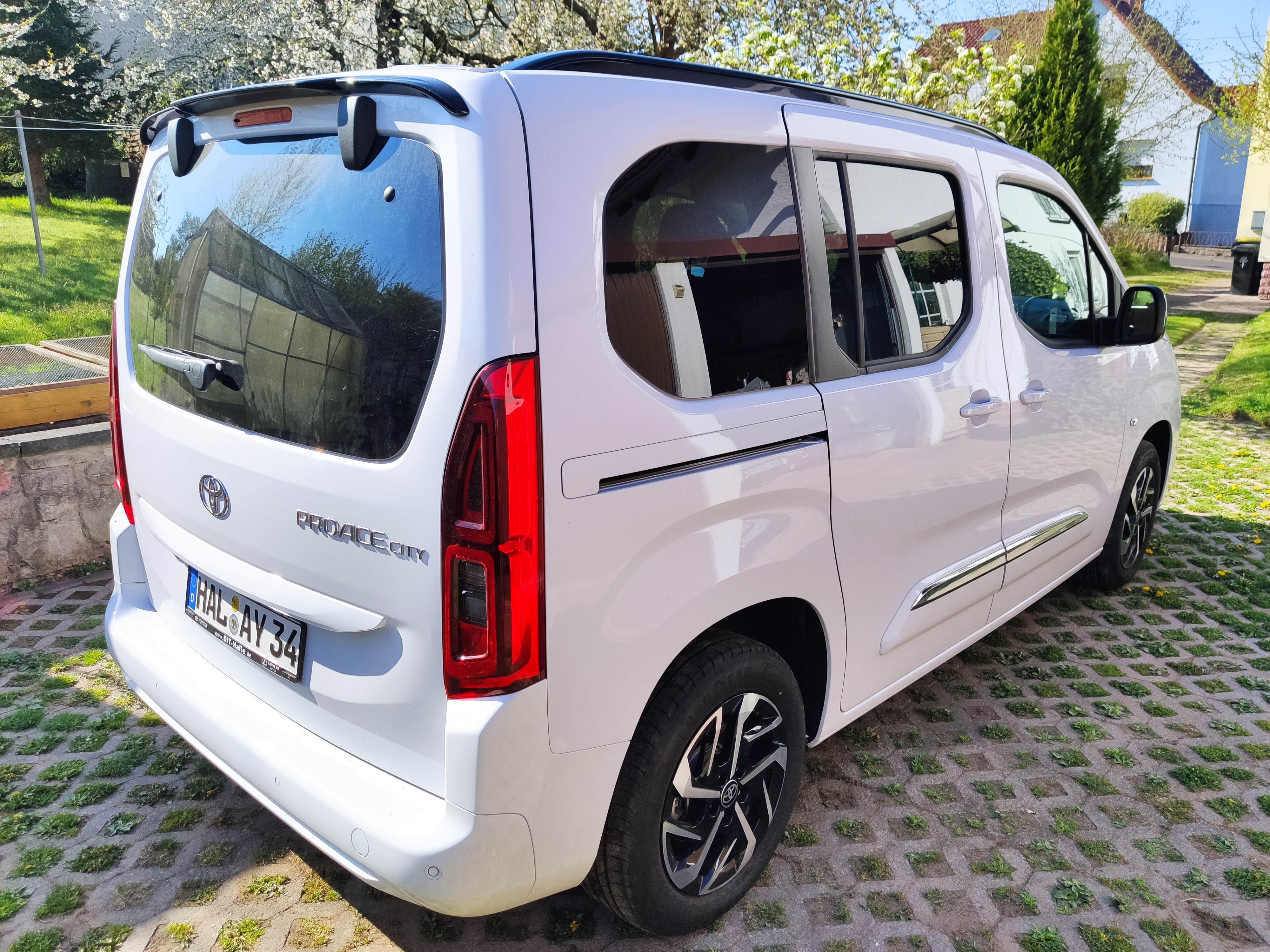 Toyota Proace City Verso mit Navigationsgerät