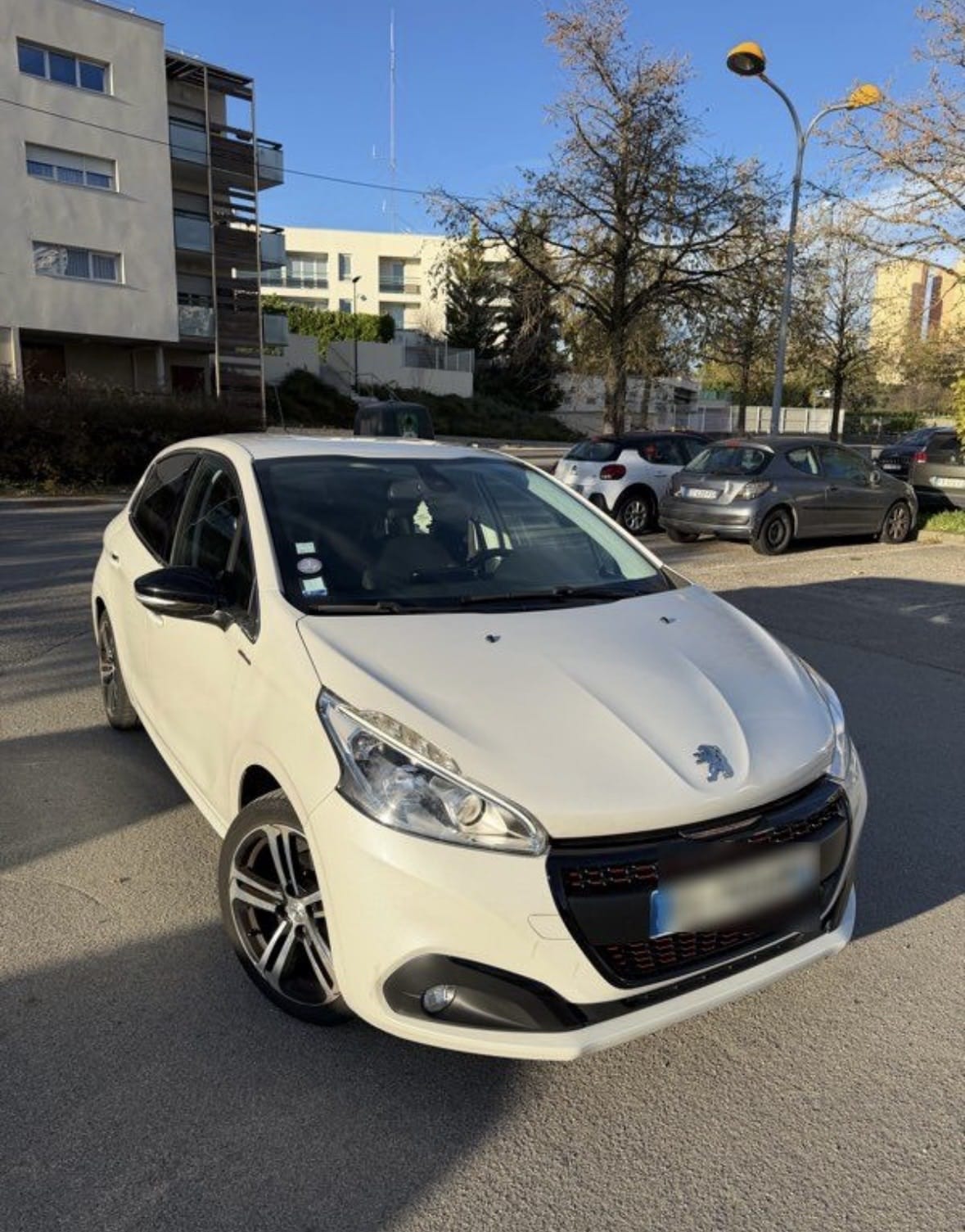 Peugeot 208 GT Line avec Climatisation