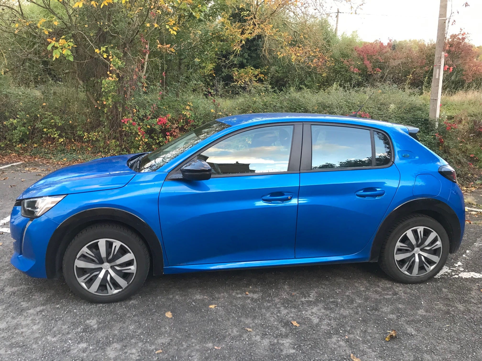 Peugeot 208 e avec Climatisation
