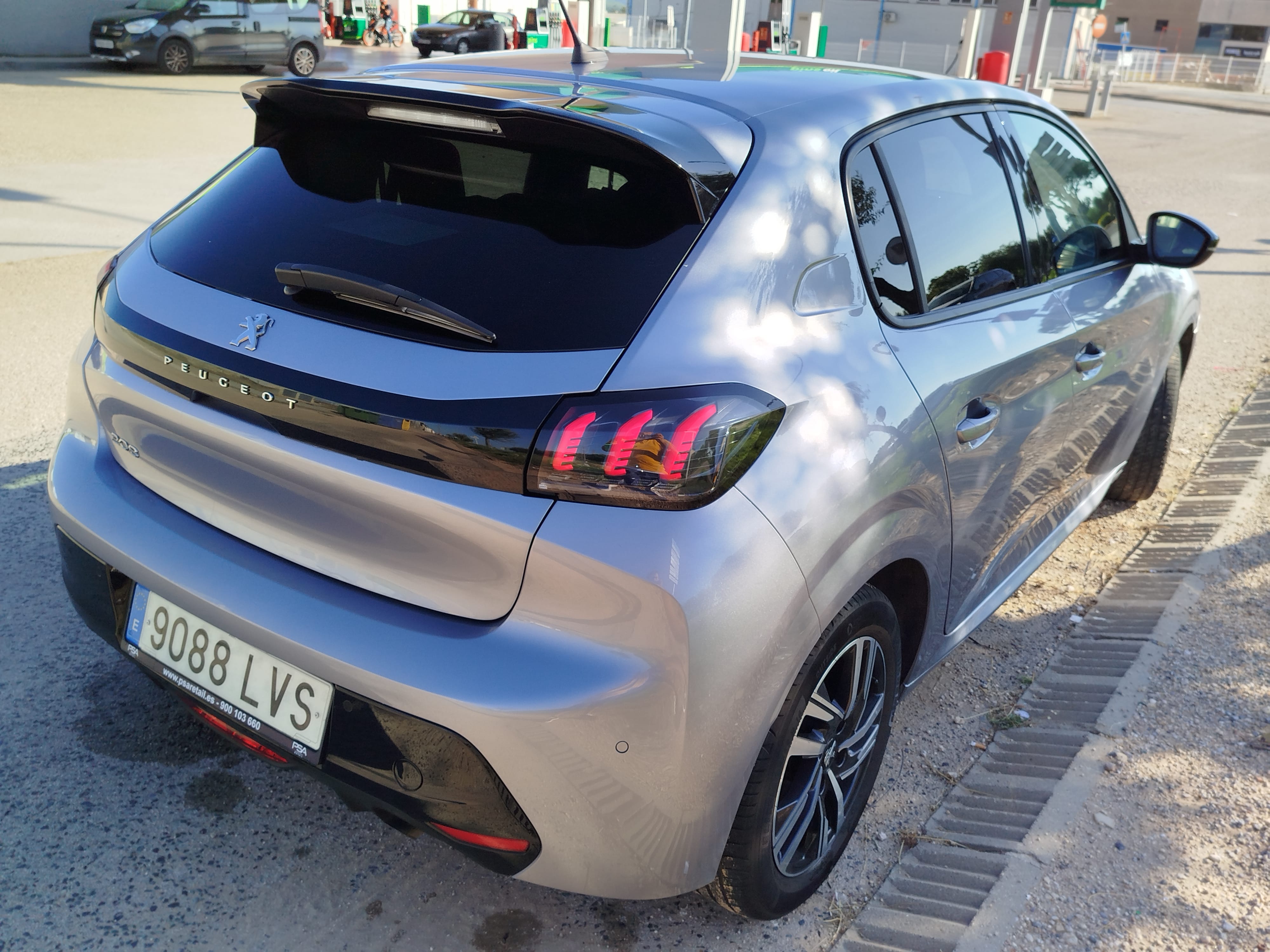 Peugeot 208 con GPS