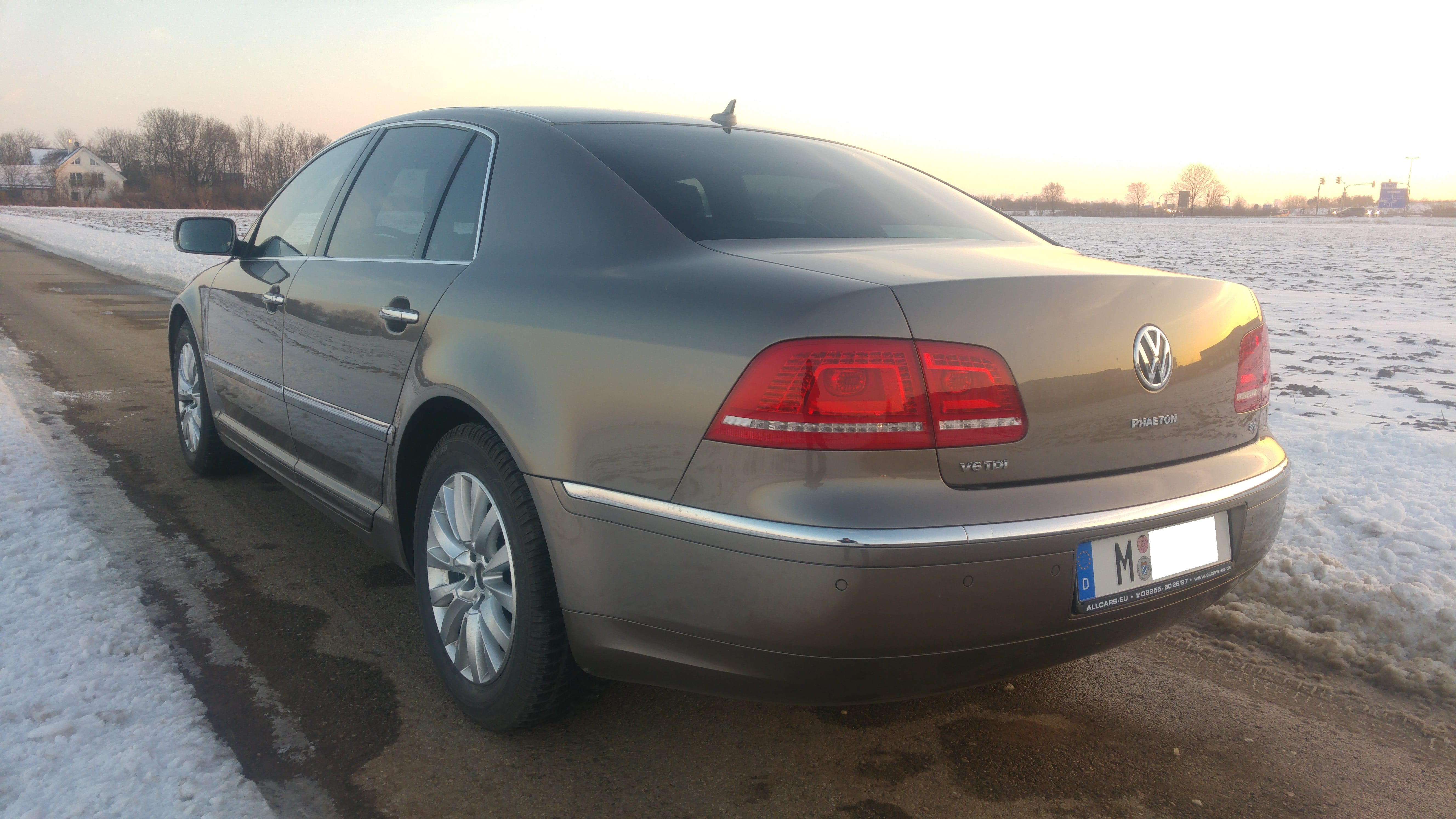 Volkswagen Phaeton 3.0 V6 TDI with Cruise control