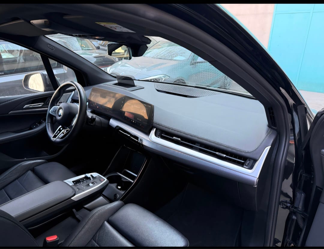 BMW Série 2 Active Tourer 218i avec GPS
