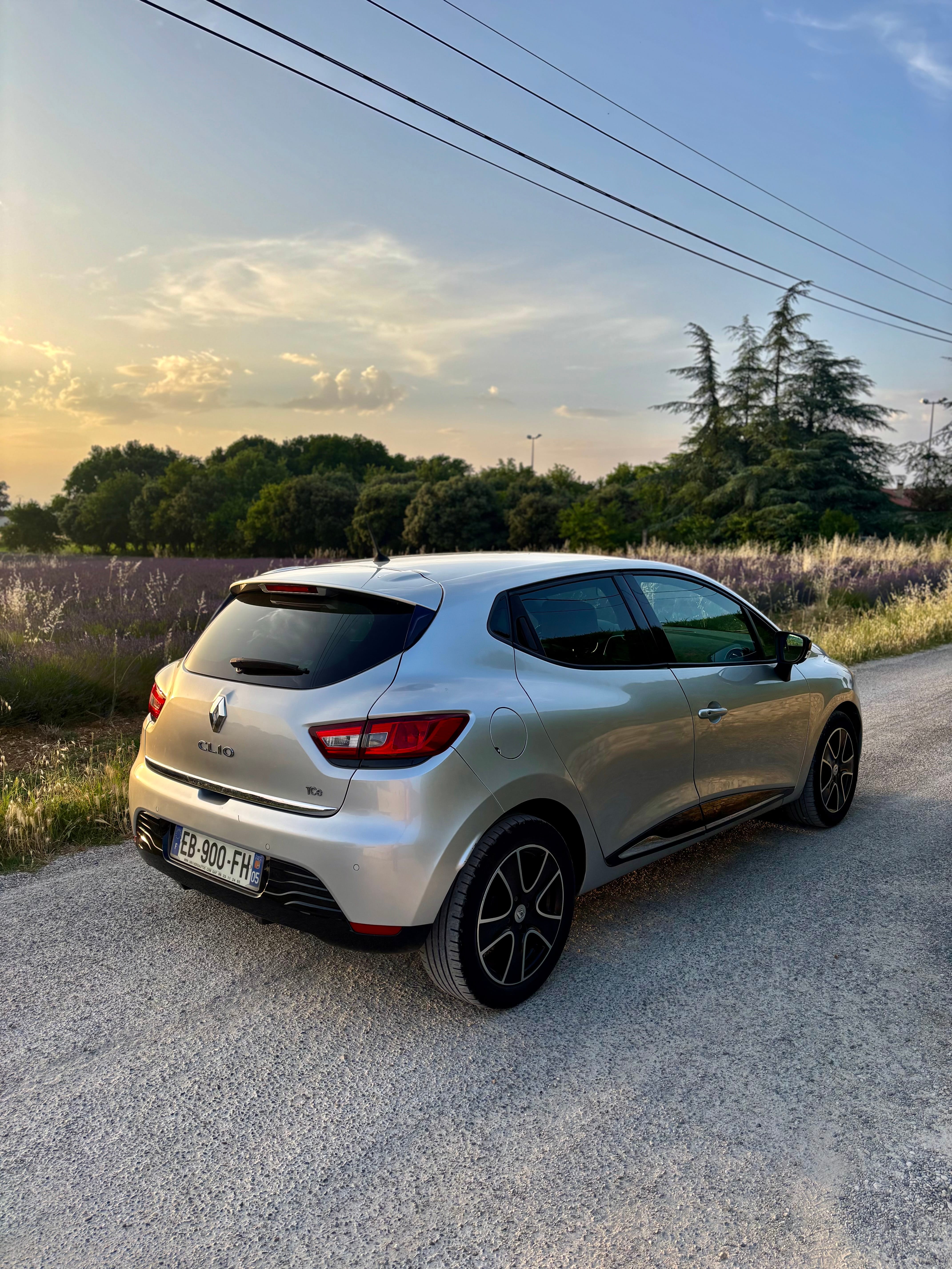 Renault Clio avec GPS
