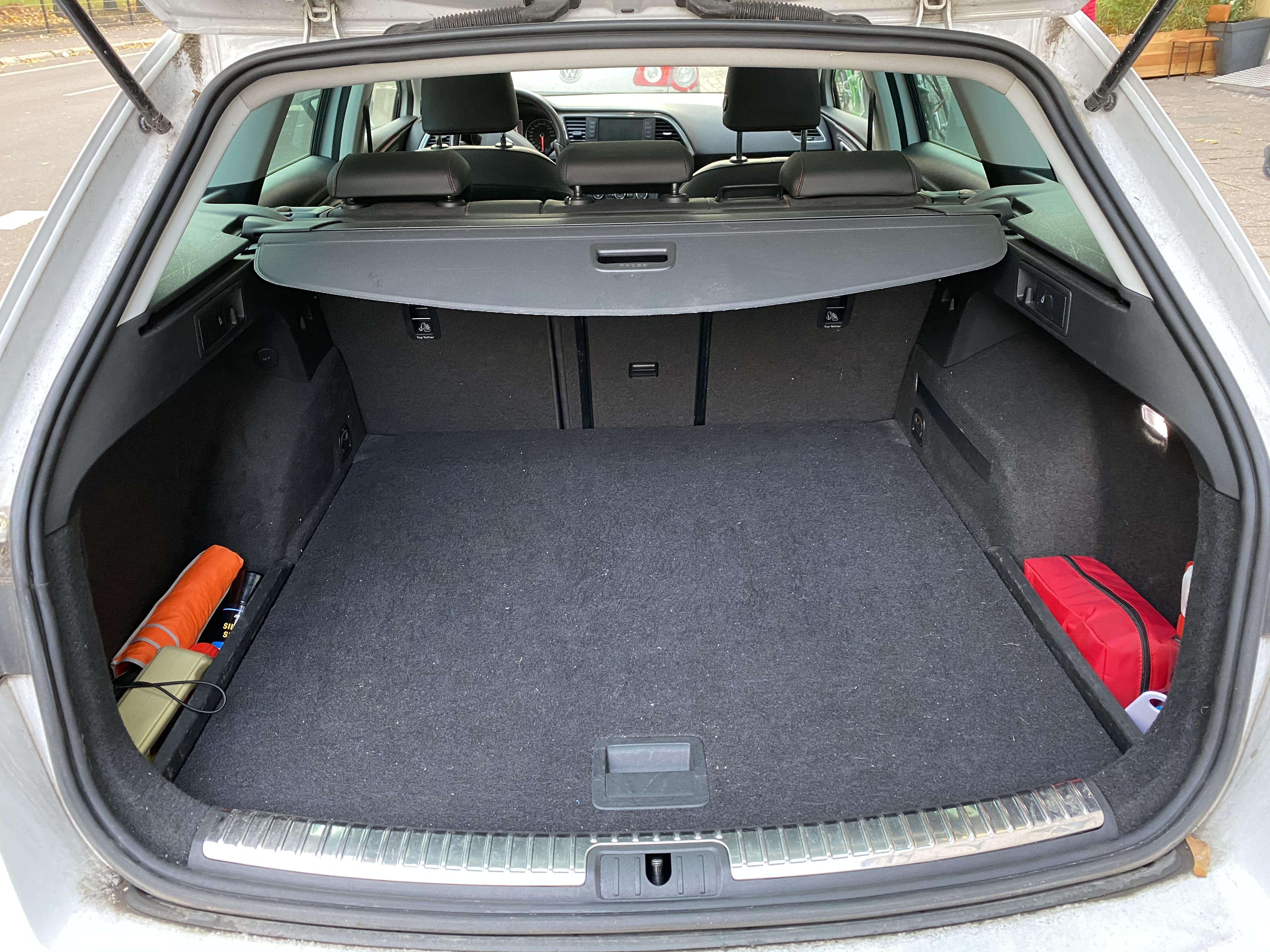 Seat Leon ST 2.0 TDI mit Bluetooth-Audio