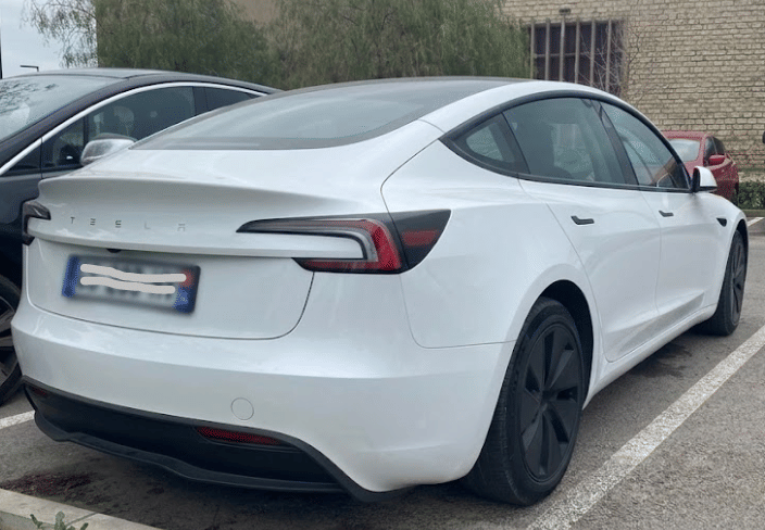 Tesla Model 3 Standard Range avec GPS