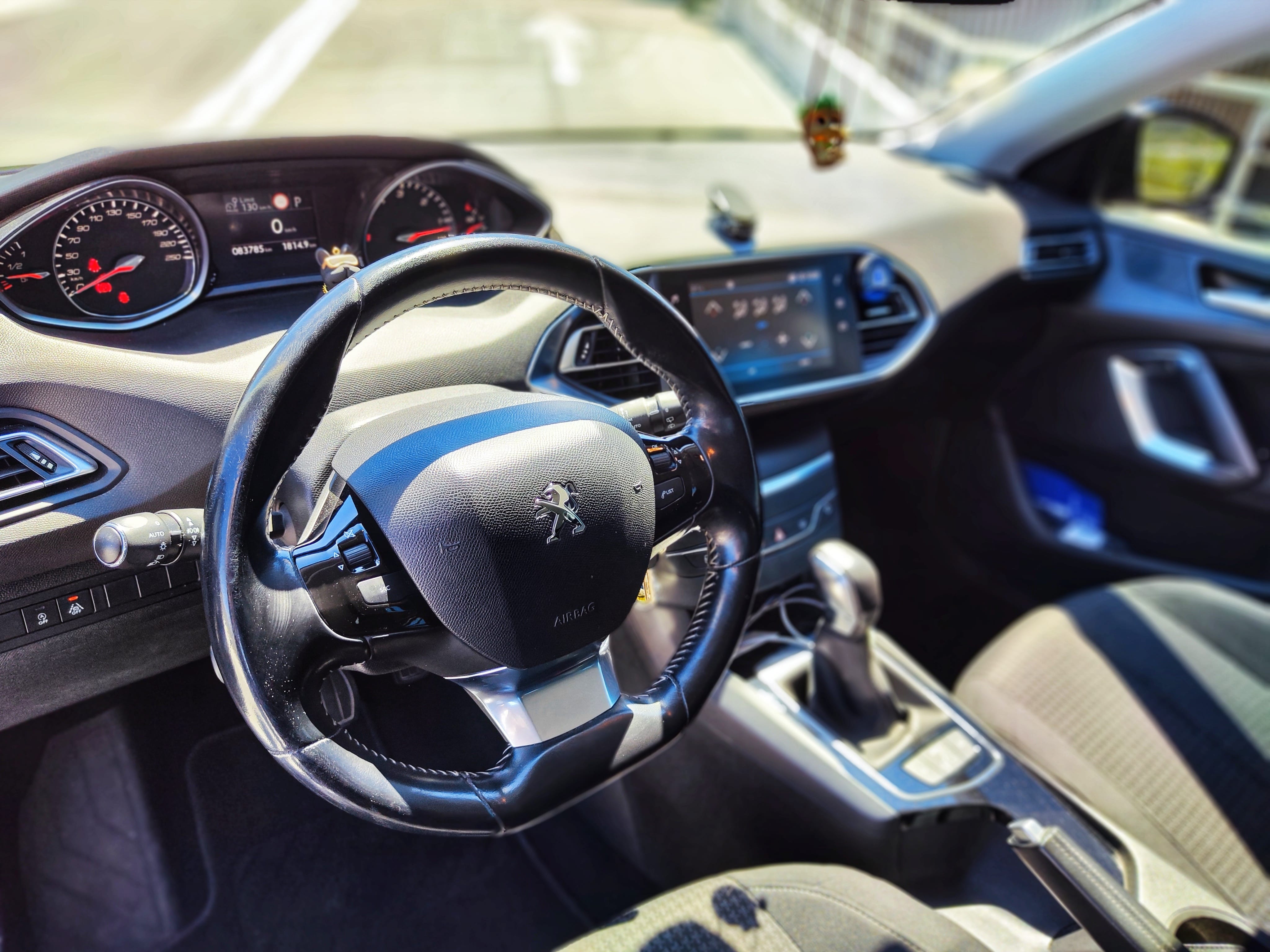 Peugeot 308 1.6 130cv with Android Auto