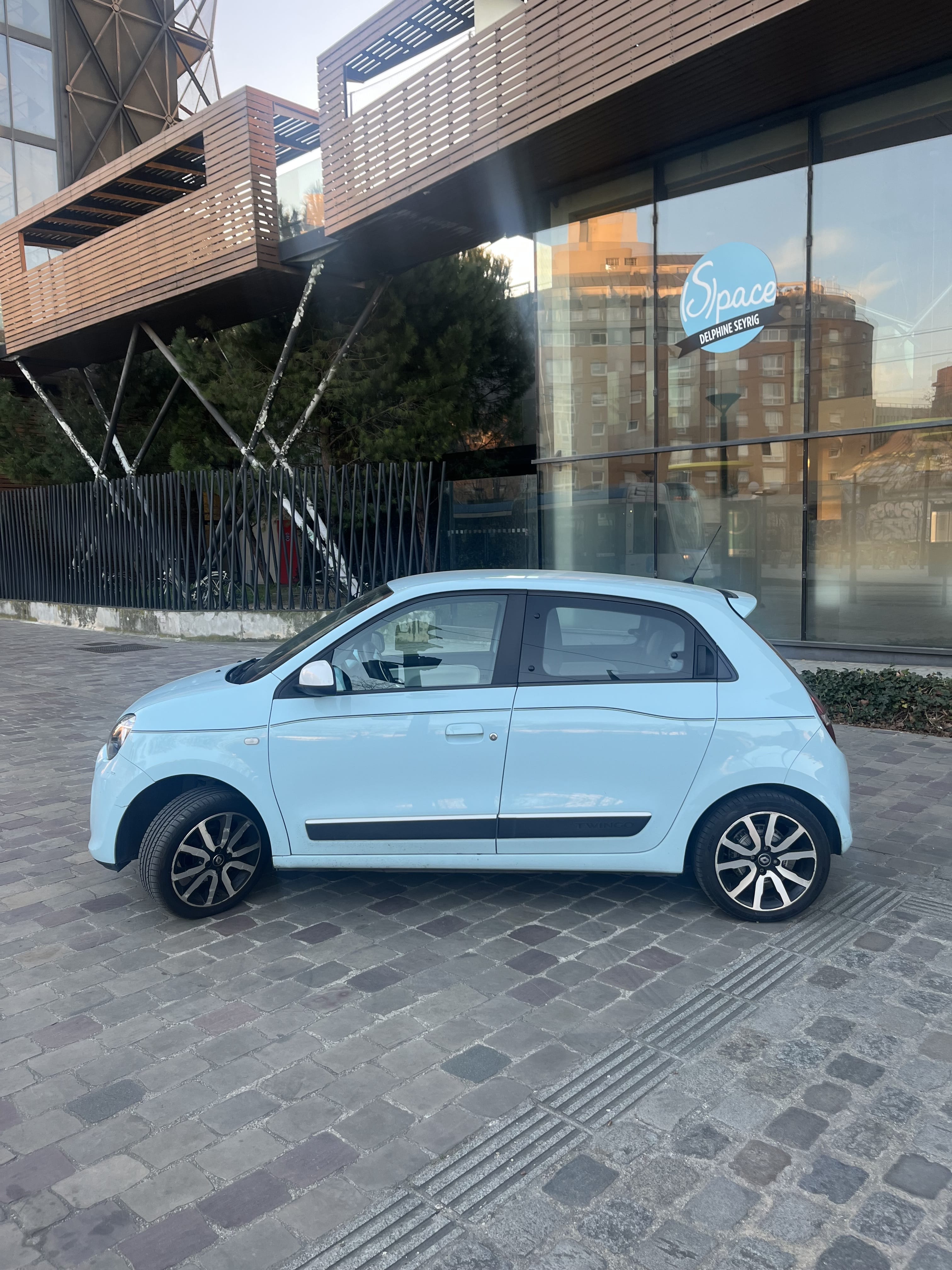 Renault Twingo III avec Climatisation
