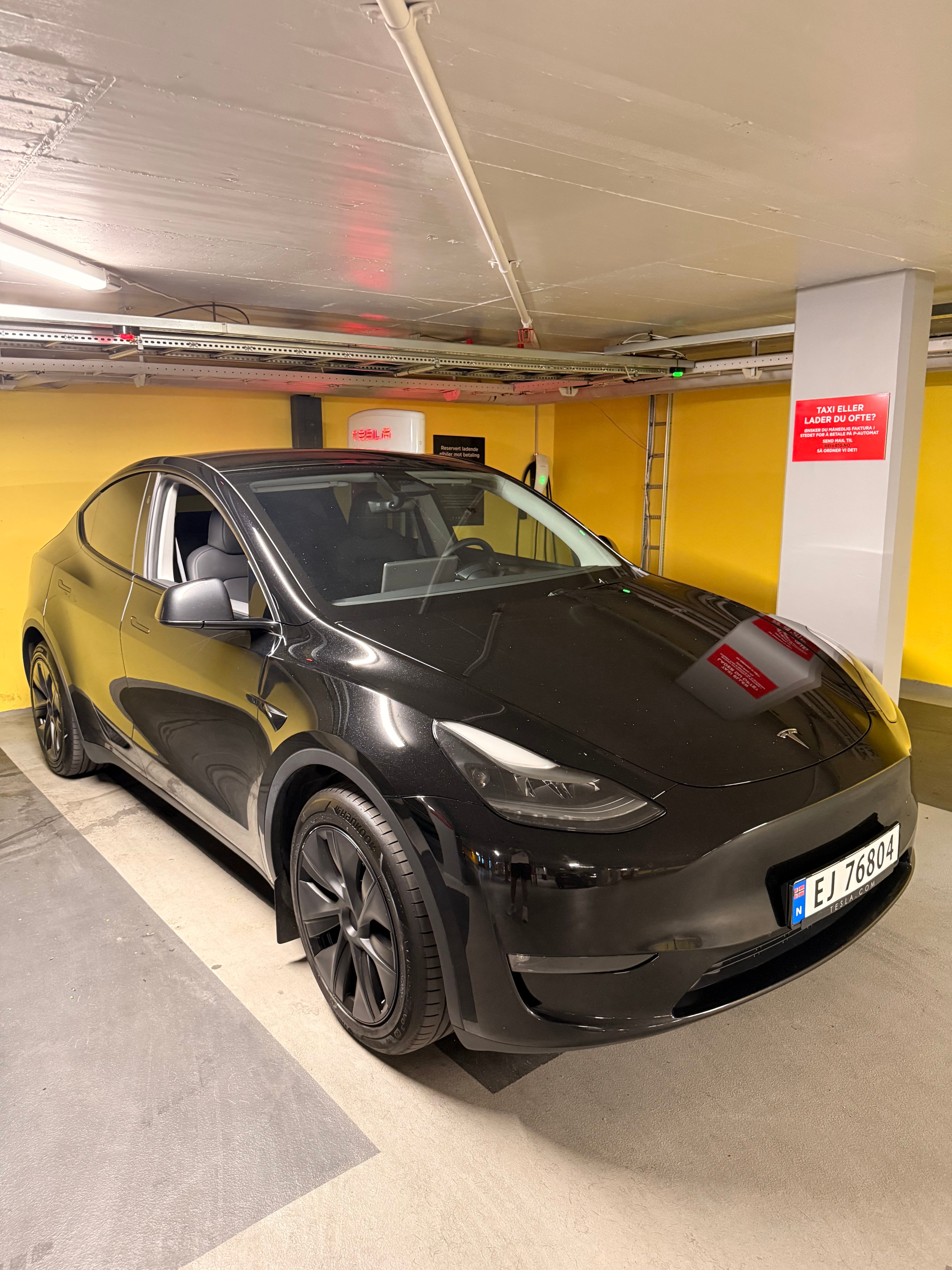 Tesla Model Y Long Range med Aircondition