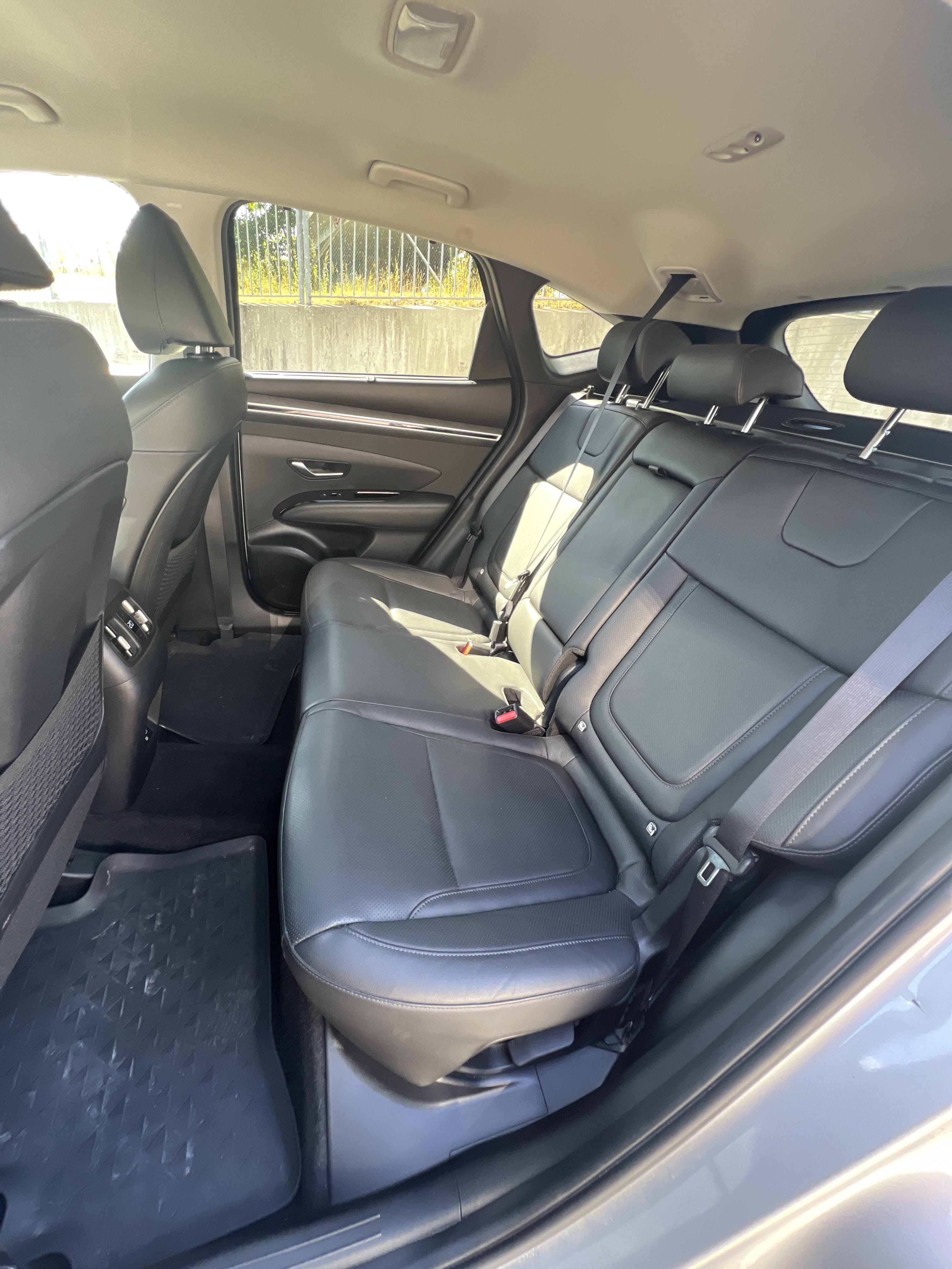Hyundai Tucson Hybrid Limited with Cruise control