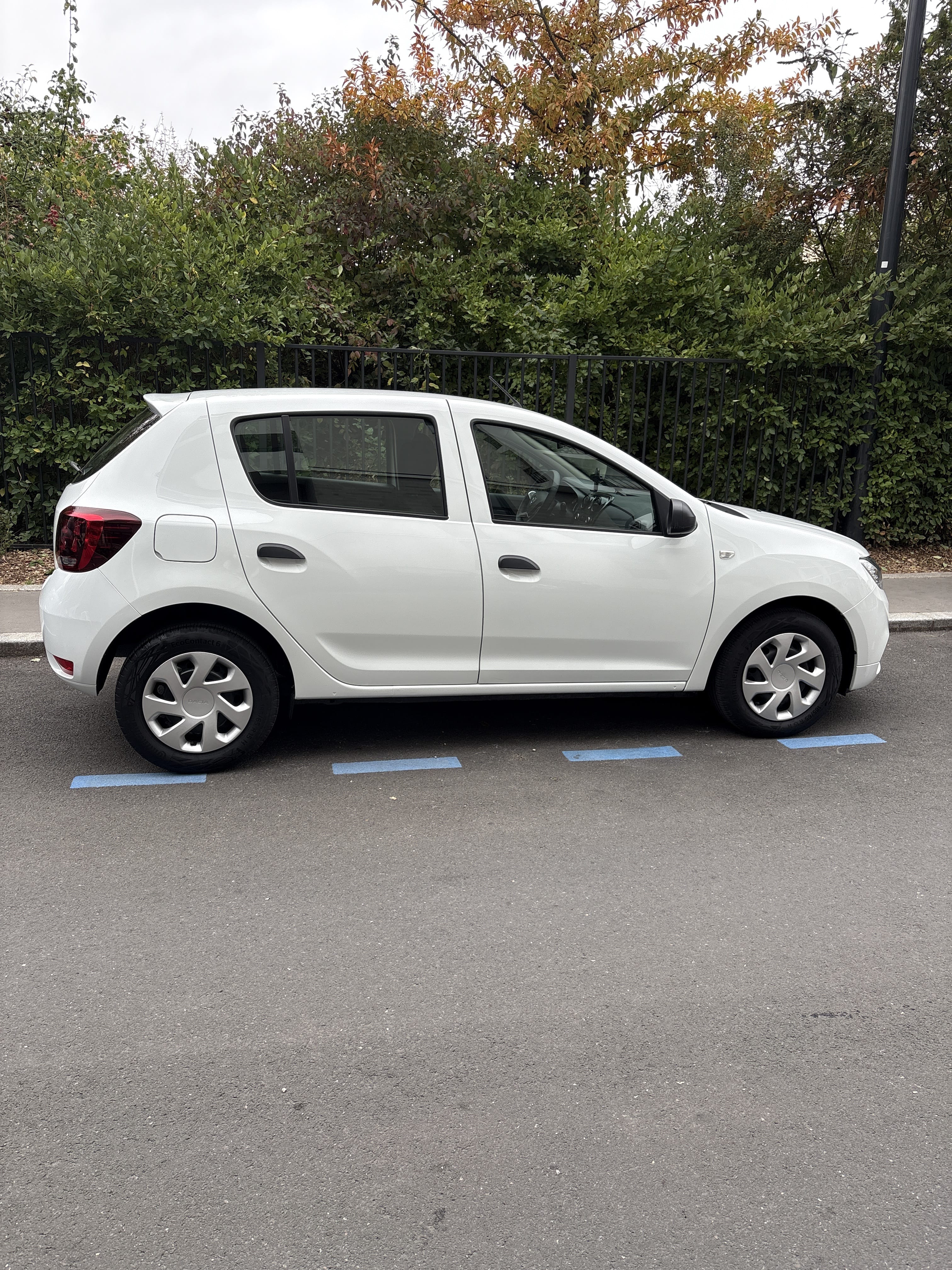Dacia Sandero Essential avec Siège bébé