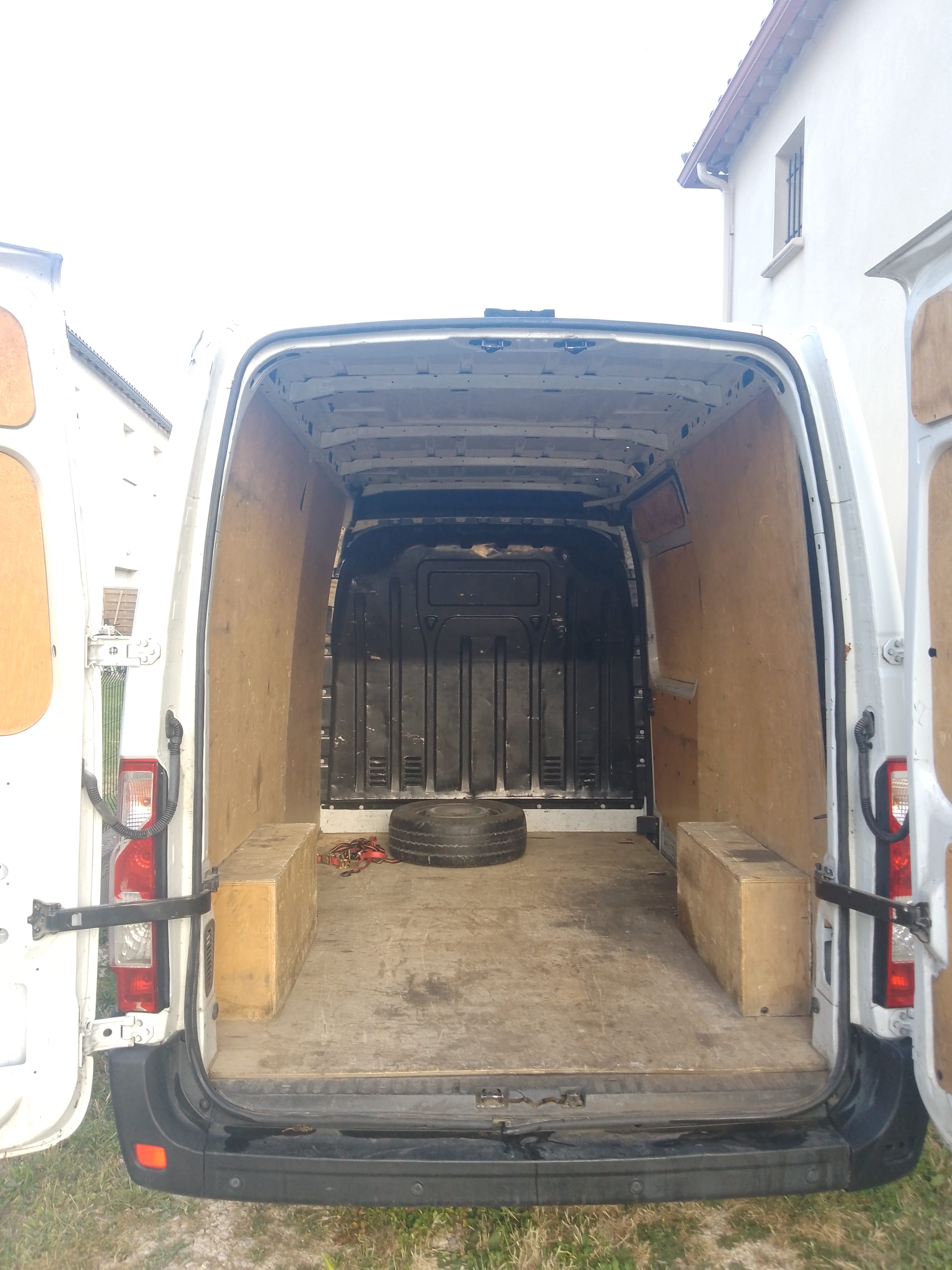 Opel Movano avec Audio Bluetooth