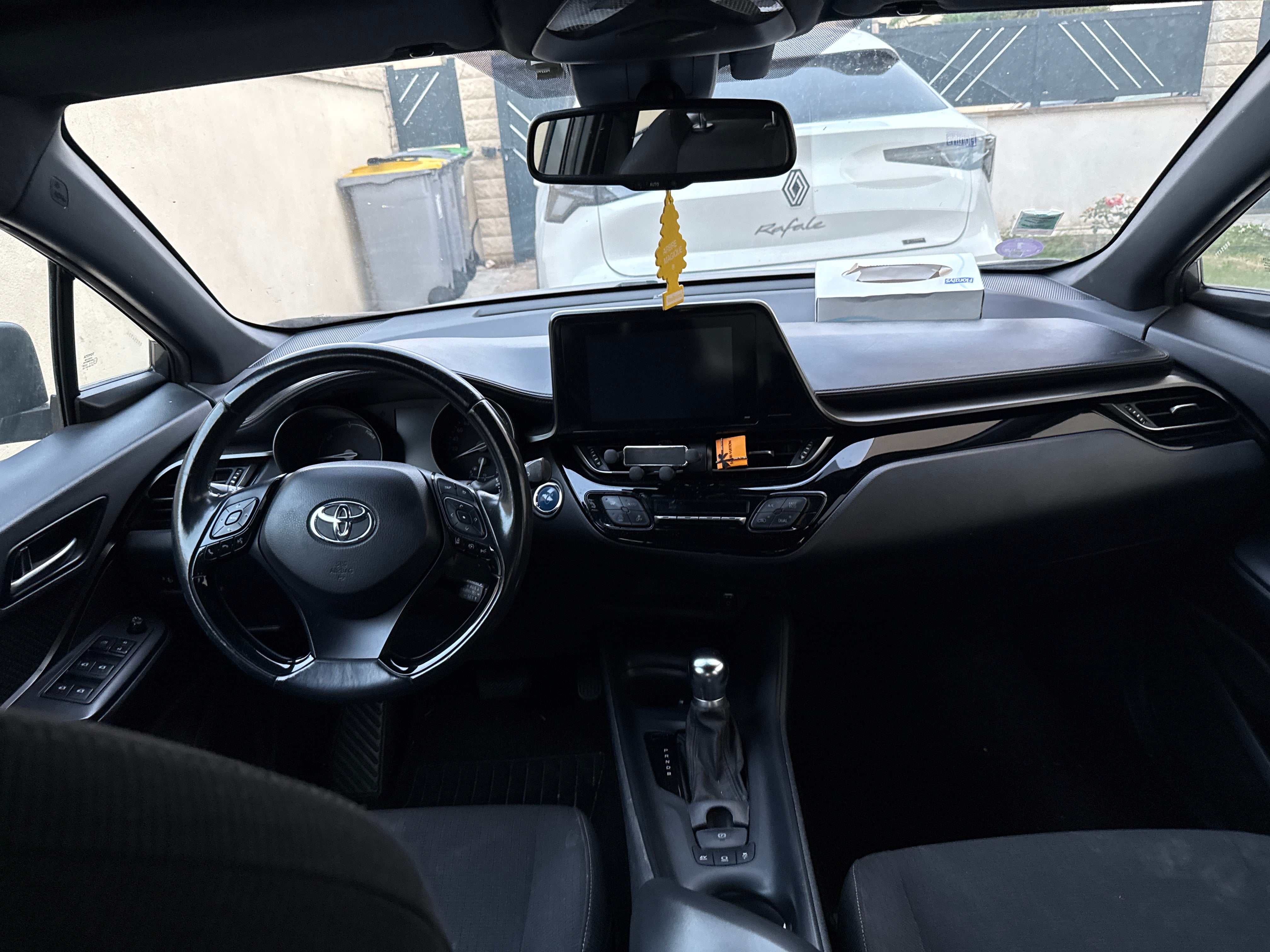 Toyota C-HR Hybrid avec GPS