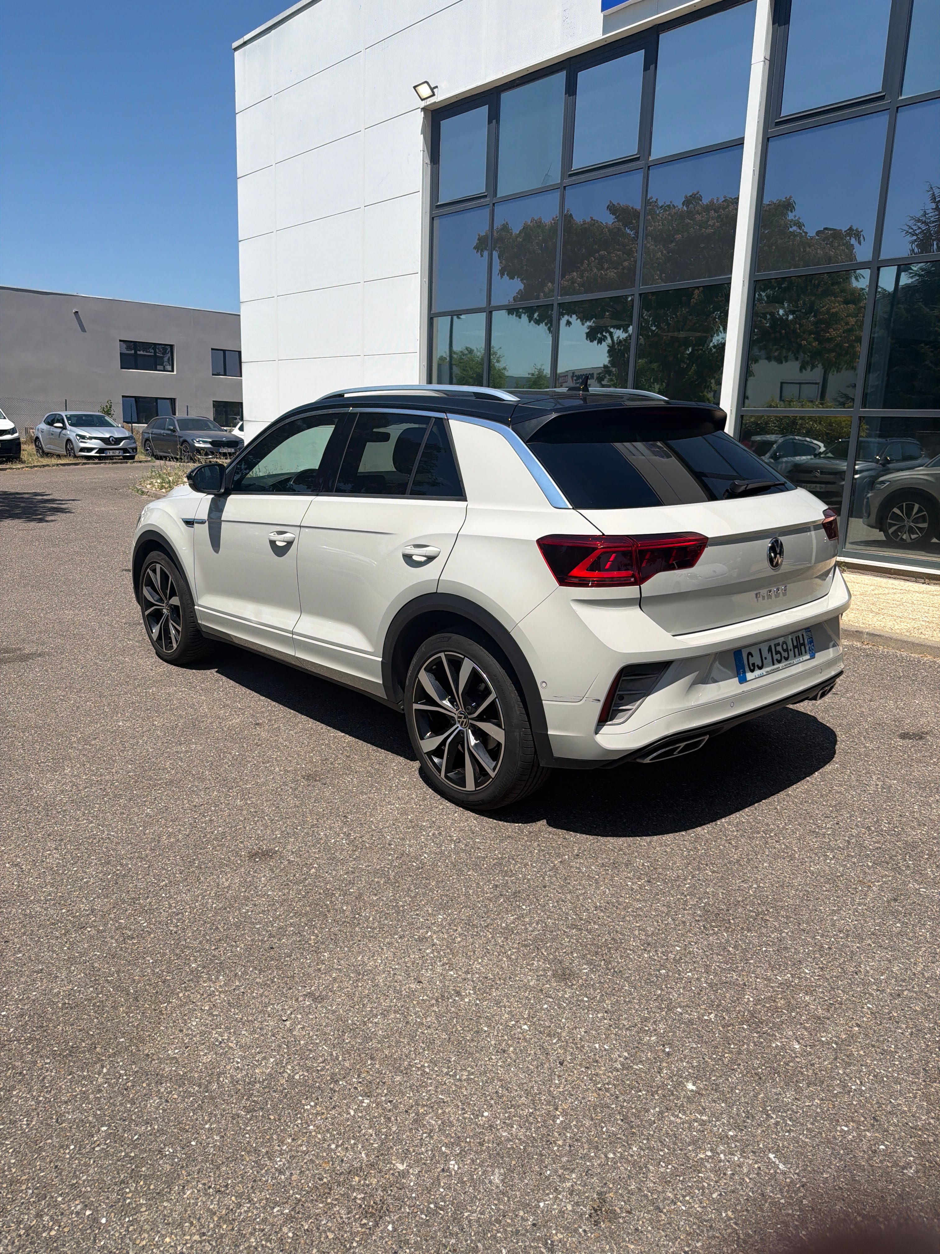 Volkswagen T-Roc avec GPS