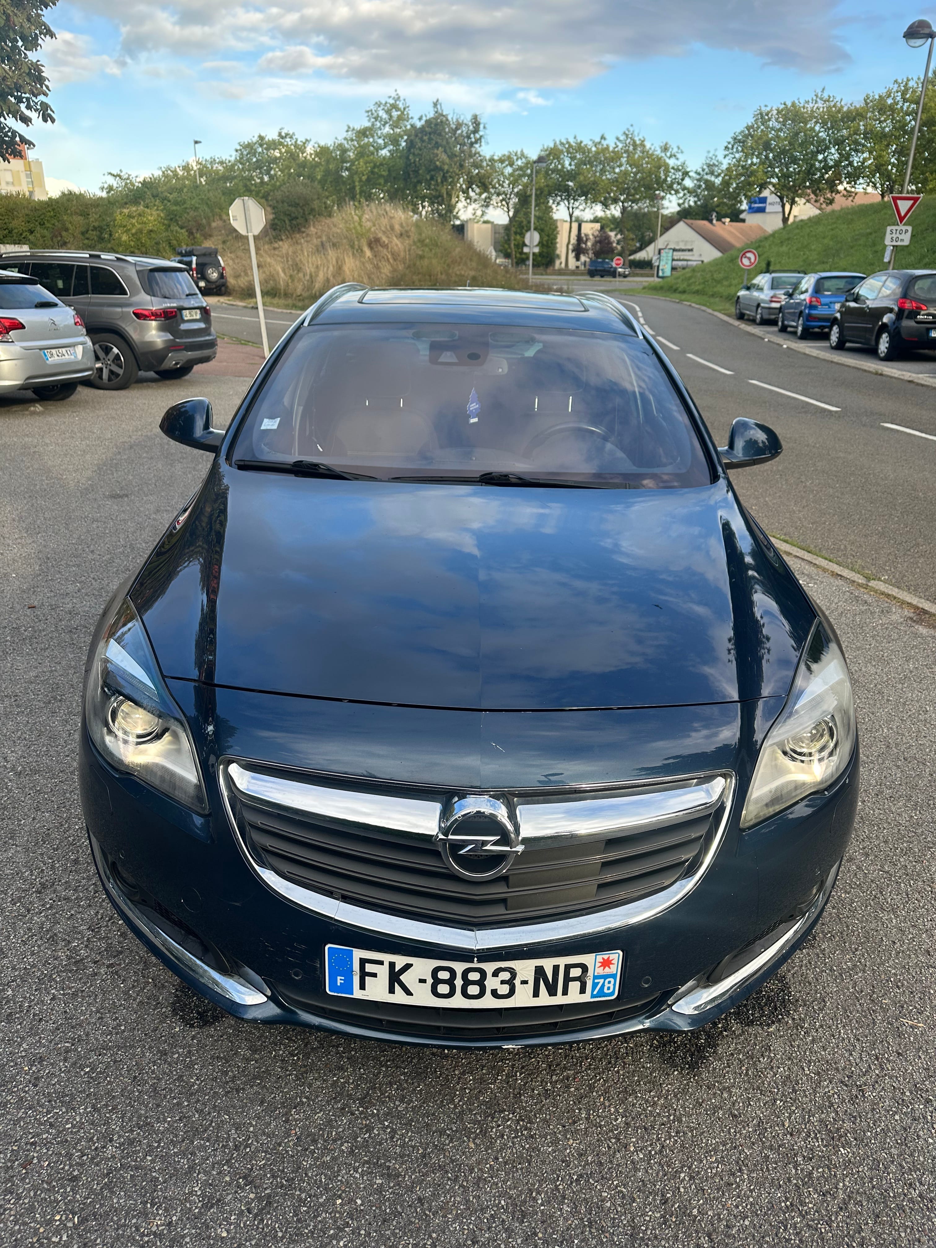 Opel Insignia Sports Tourer avec Apple CarPlay