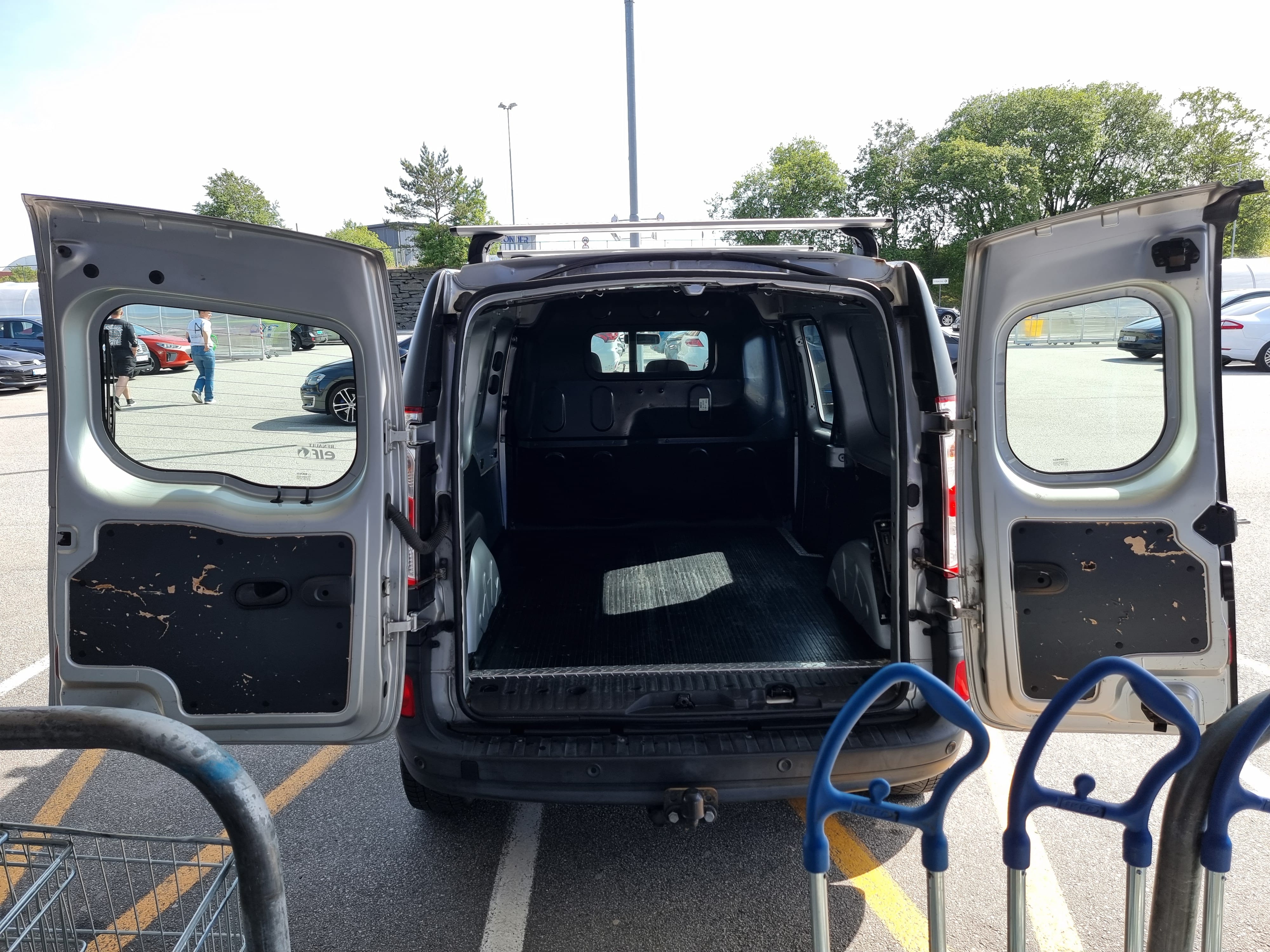 Renault Kangoo Varebil 1.5 Diesel, Manual, 4mc2, 3 seats, freecamping possible
