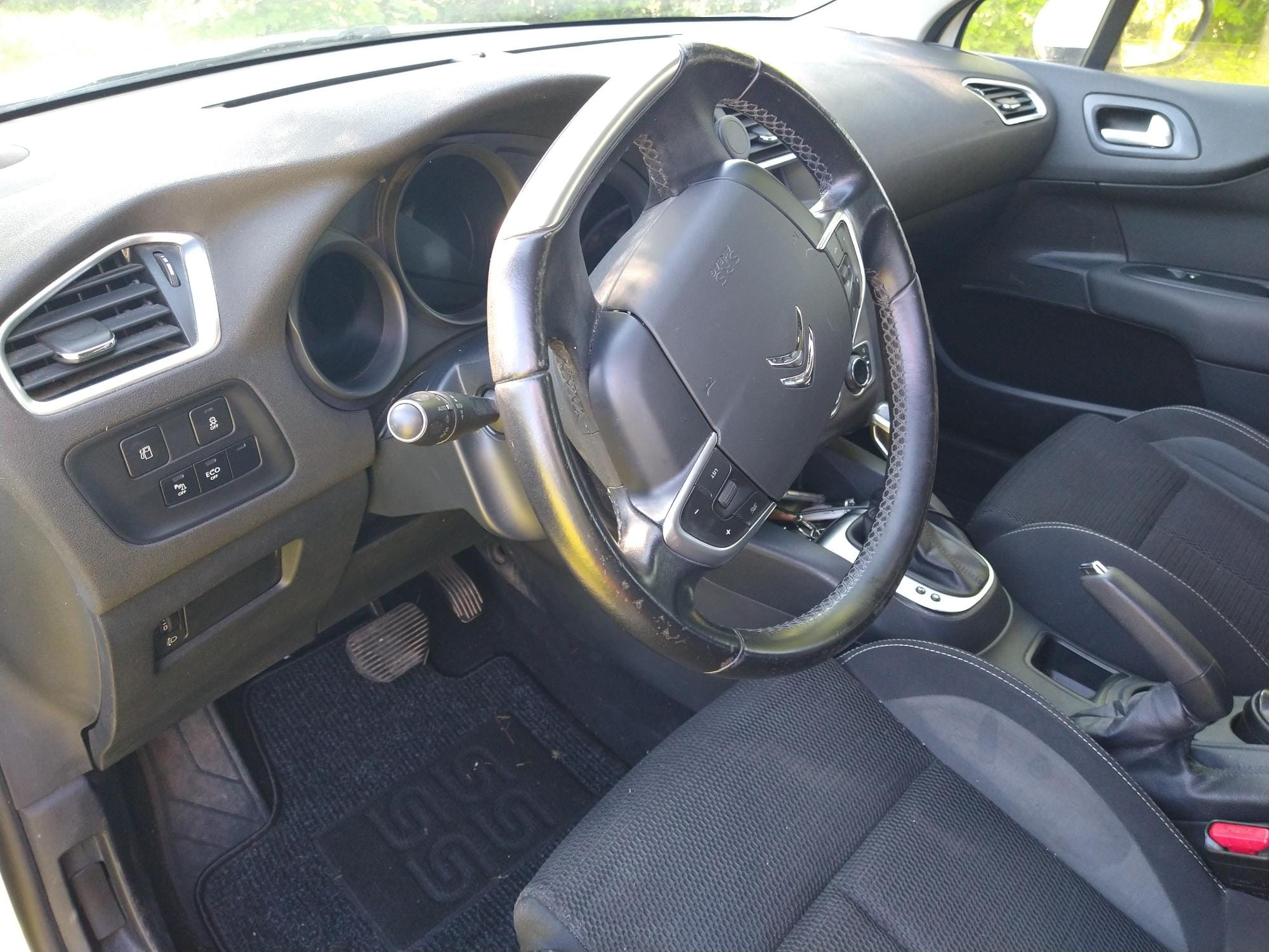 Citroen C4 avec Port USB