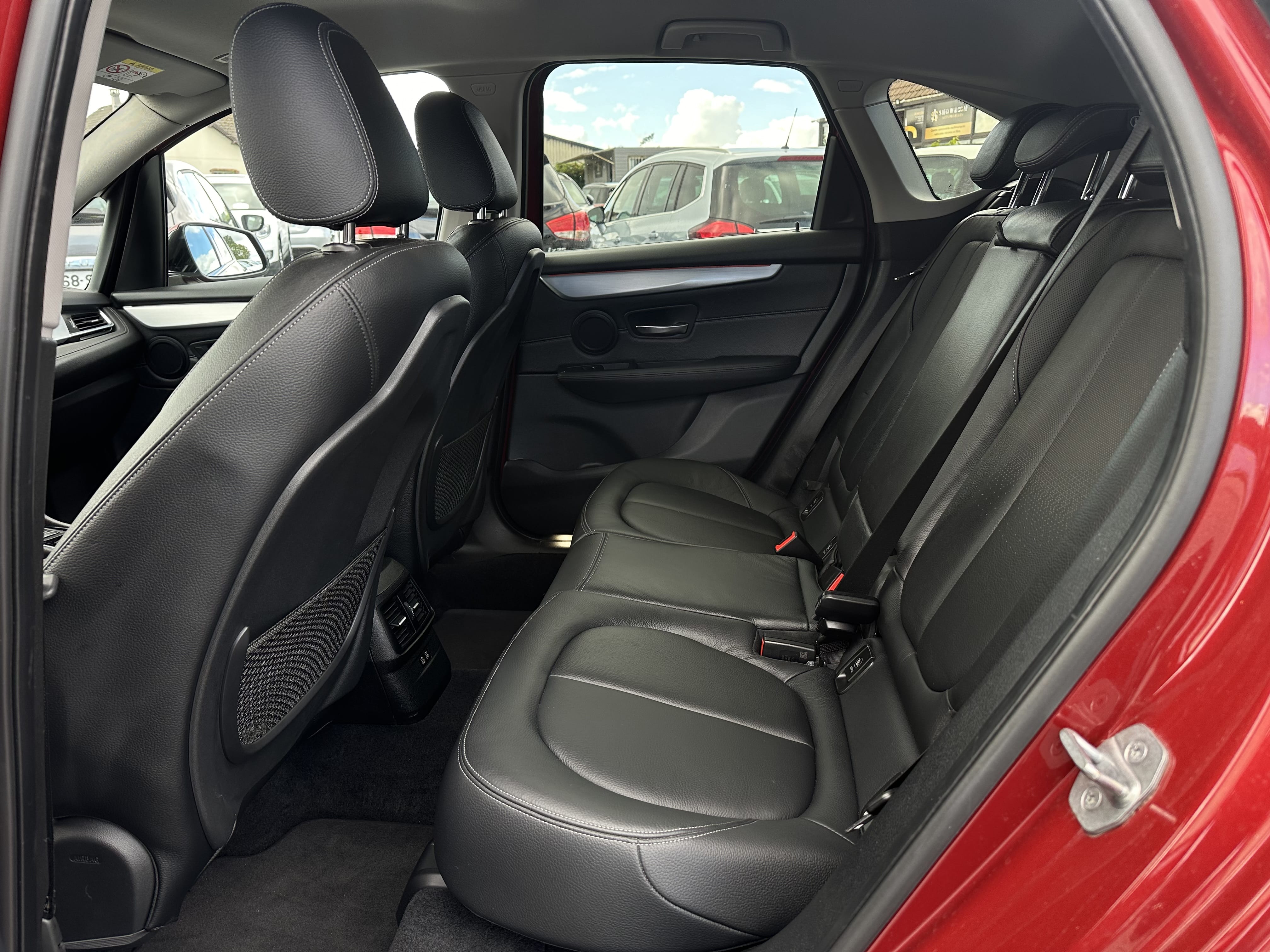 BMW Série 2 Active Tourer 220iA 192ch Luxury DKG7 avec Siège bébé