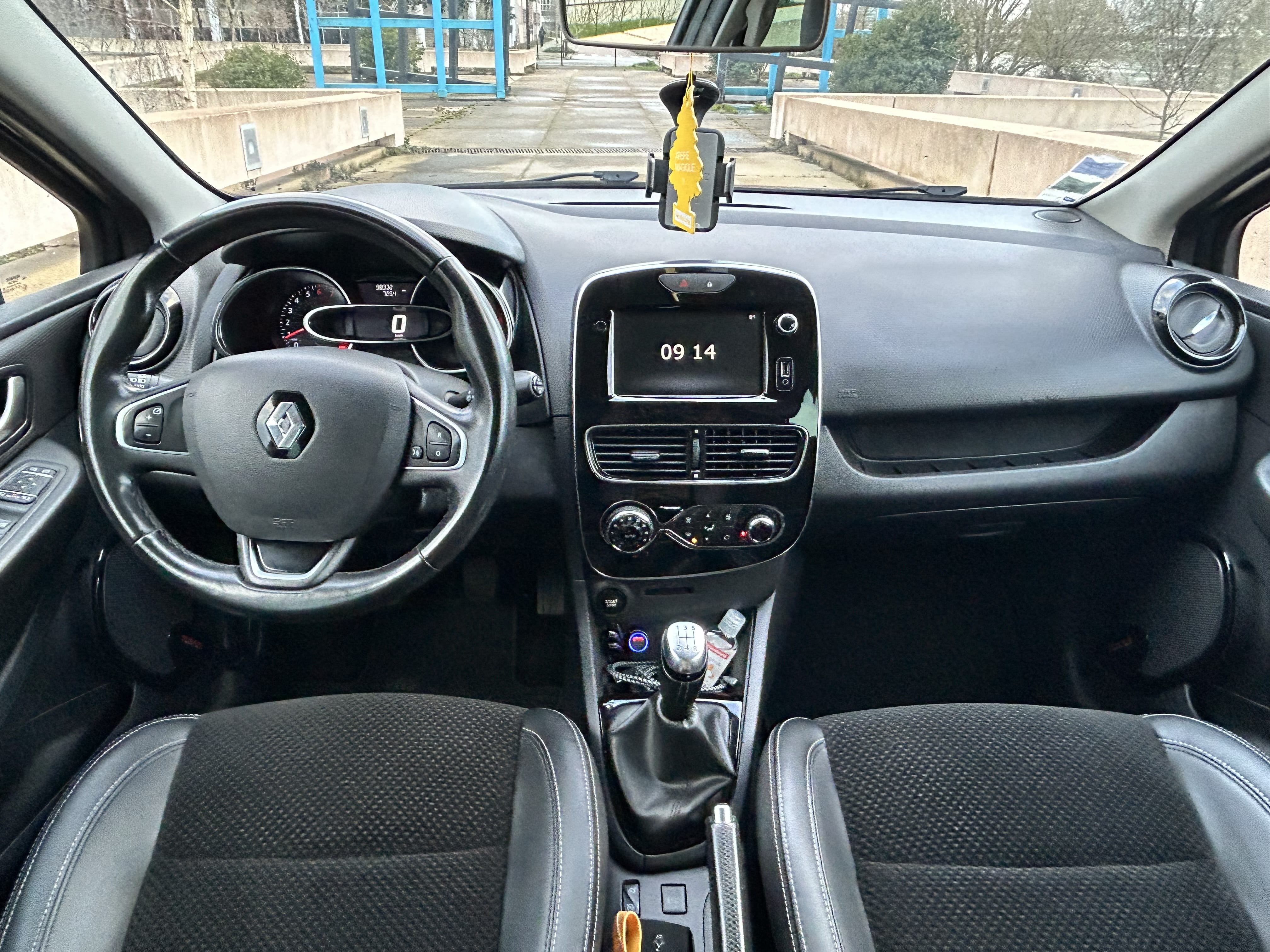 Renault Clio con Control de velocidad