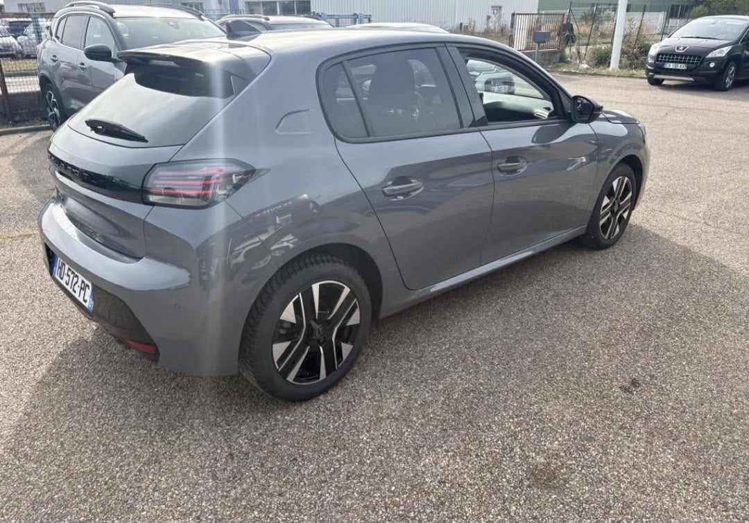 Peugeot 208 avec Caméra de recul