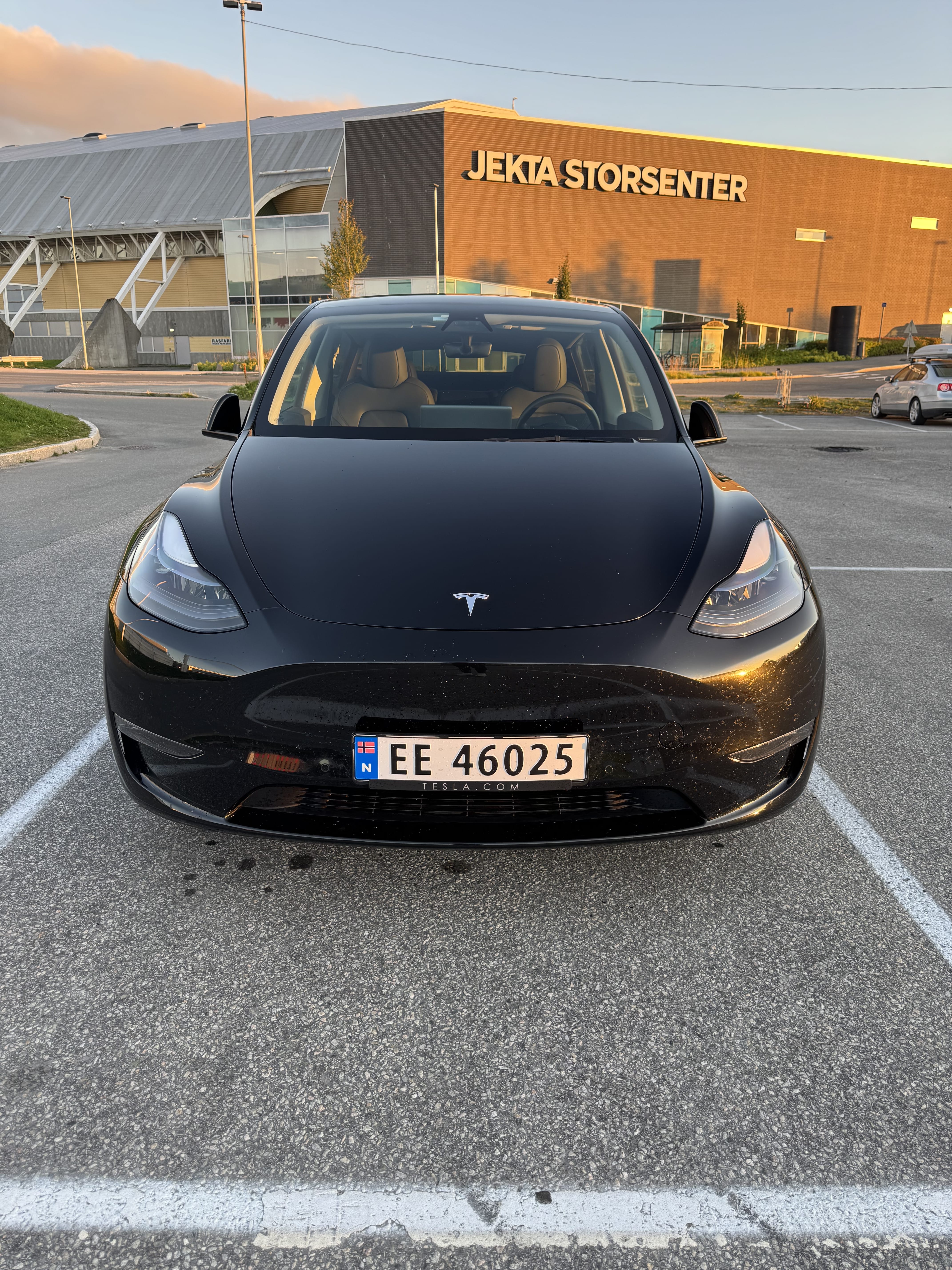Tesla Model Y avec Quatre roues motrices