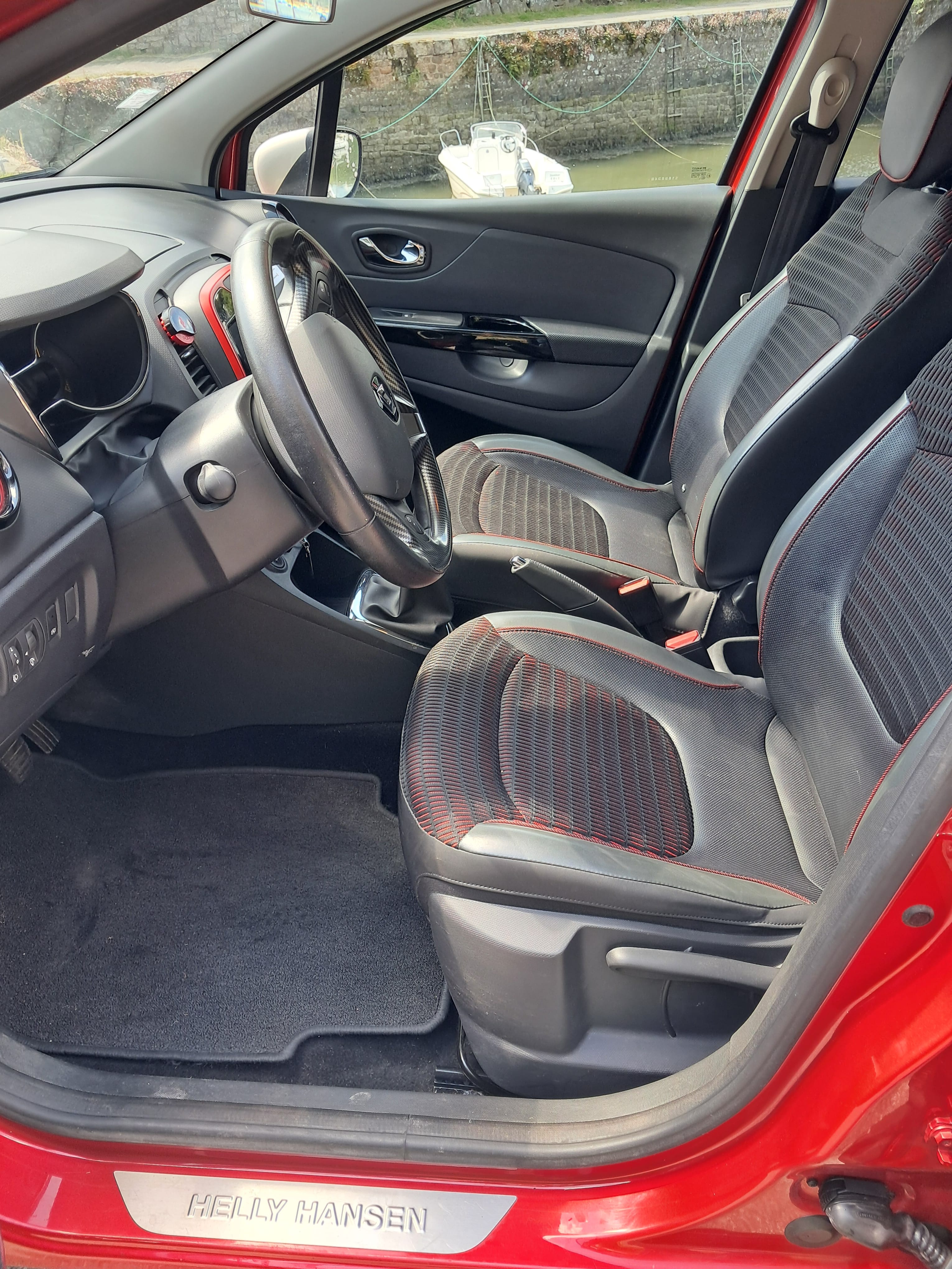 Renault Captur avec Entrée audio / iPod