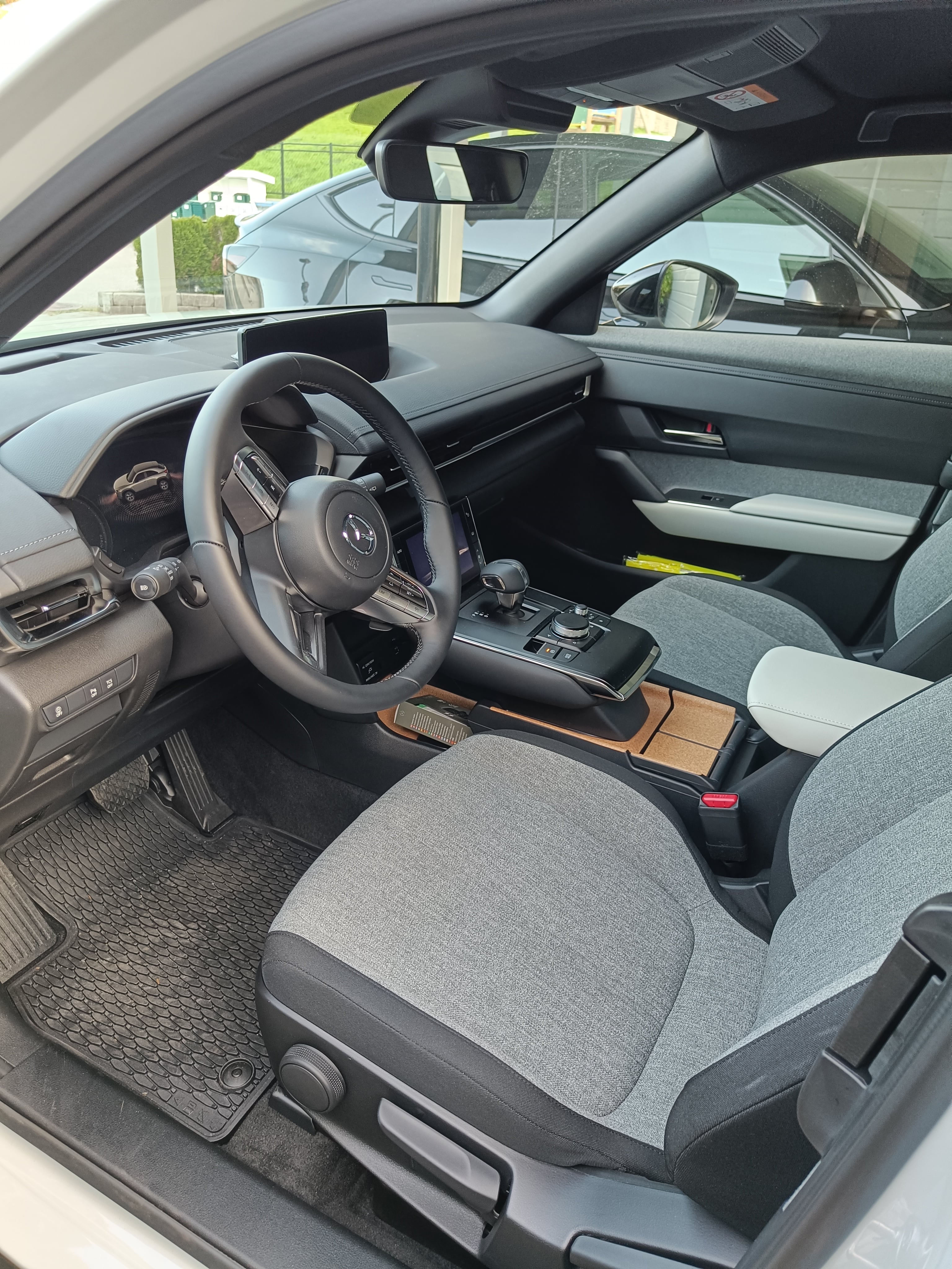 Mazda MX-30 med Cruisekontroll