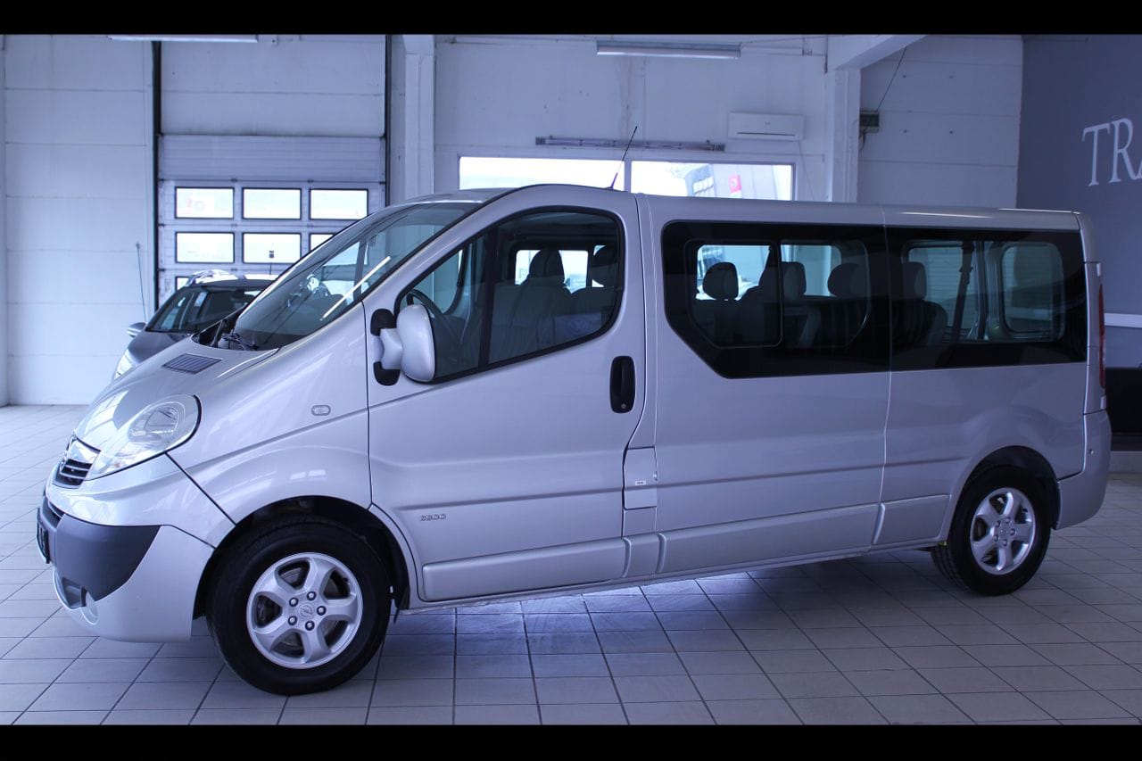 Opel Vivaro med Cruisekontroll