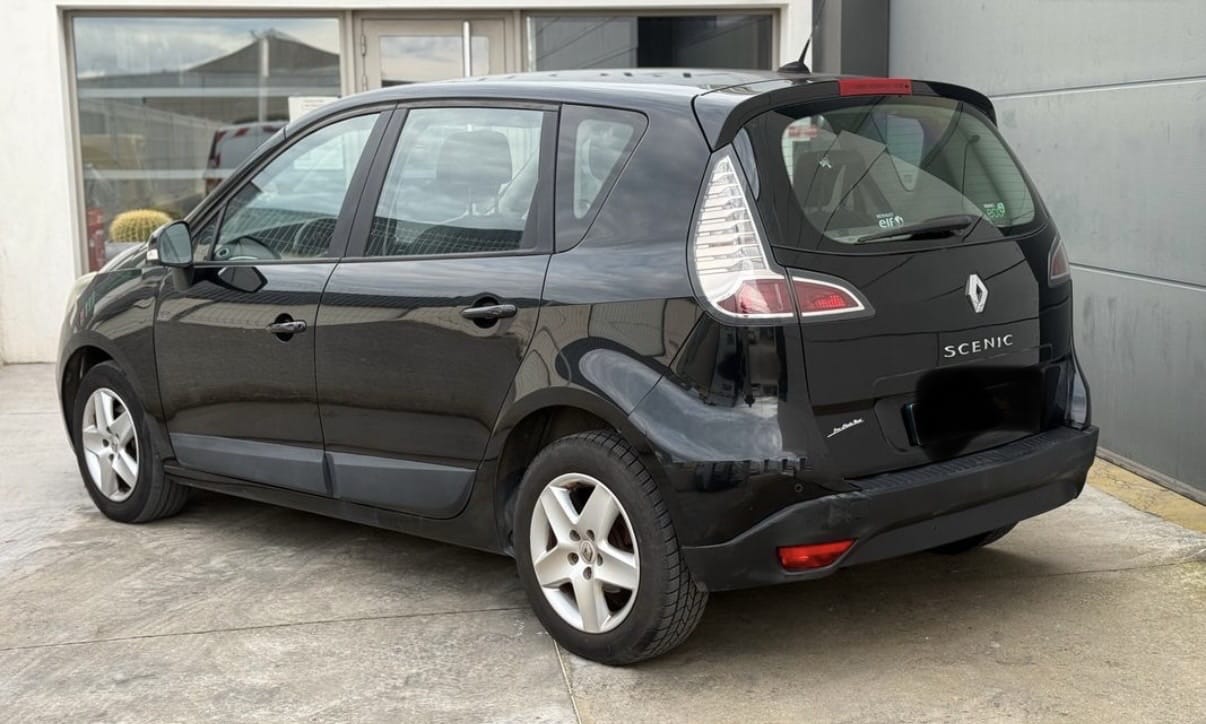 Renault Scenic avec Siège bébé