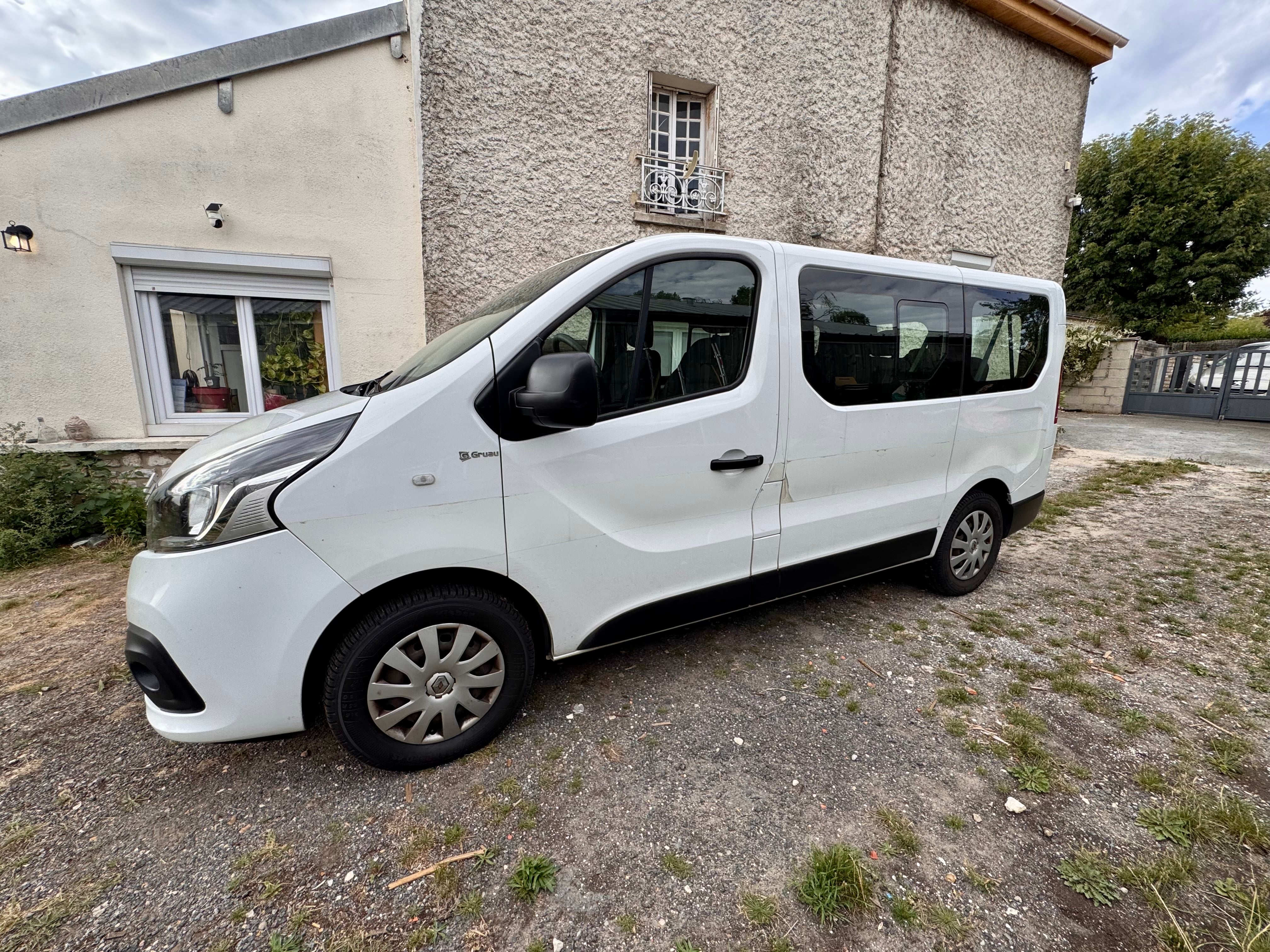 Renault Trafic Passenger 1.5 DCI, 2018, Diesel, 8 places