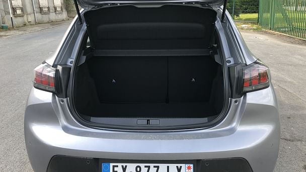 Peugeot 208 BVM 1.2 PureTech 75 avec Entrée audio / iPod